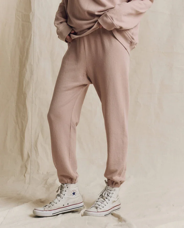 THE-GREAT-LOOK-1-THE-SLOUCH-SWEATSHIRT-BALLET-PINK-THE-STADIUM-SWEATPANT-BALLET-PINK-00851_720x.webp