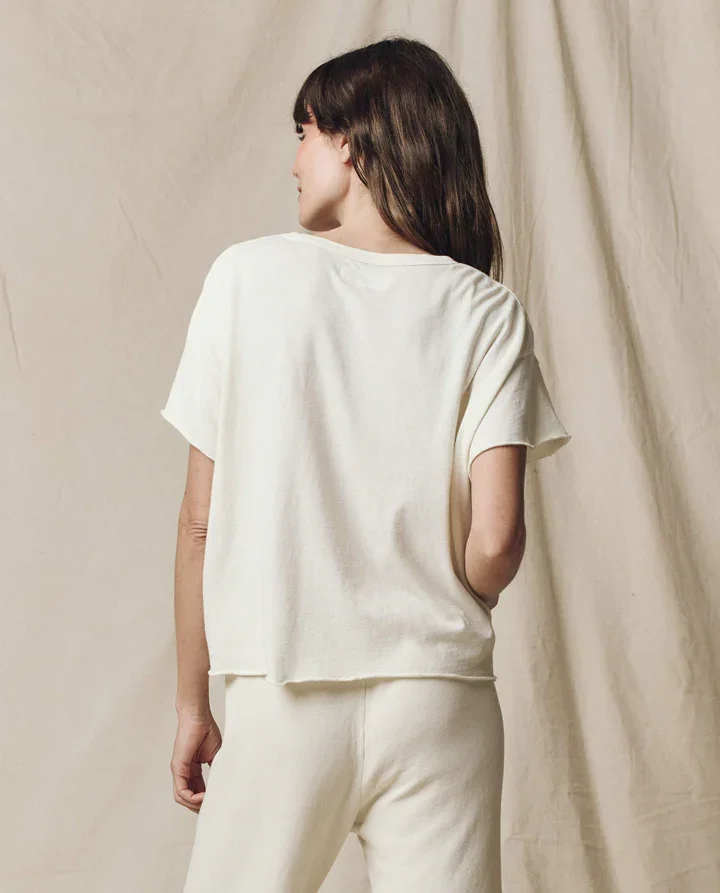 THE-GREAT-LOOK-37-THE-CROP-TEE-WASHED-WHITE-THE-WIDE-LEG-CROPPED-SWEATPANT-WASHED-WHITE_-2666_720x.webp