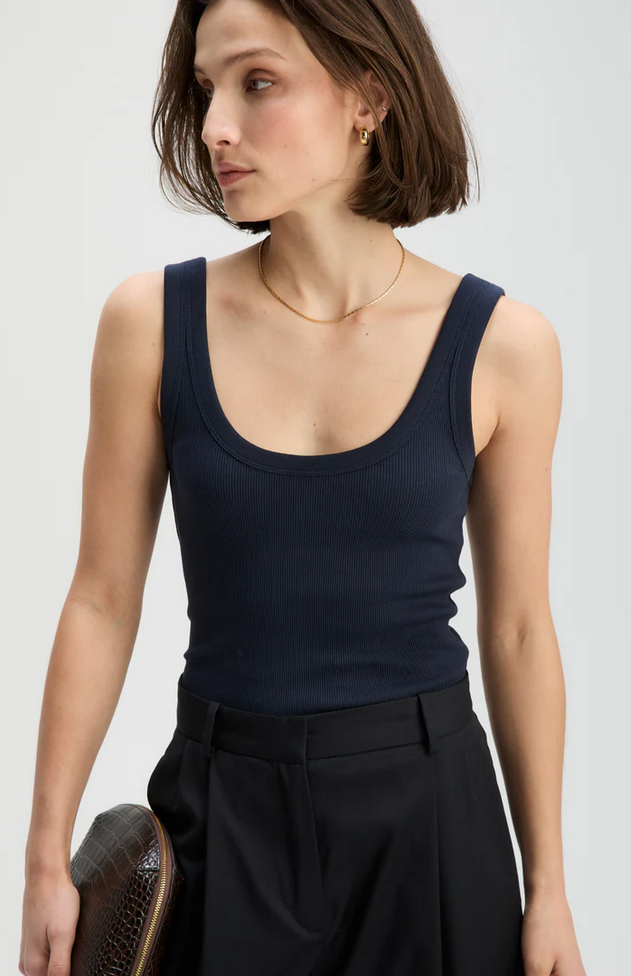 The Scoop It Up Tank in Navy