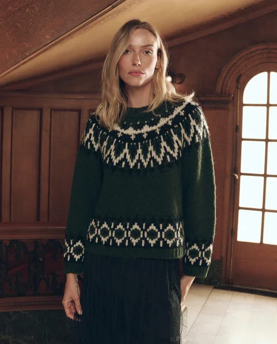 THE-GREAT-LOOK4-THE-ARCTIC-FAIRISLE-PULLOVER-WINTER-PINE-THE-FRINGE-SKIRT-BLACK-THE-WRAP-SCARF-GOLD-SHIMMER-THE-BANDANA-SLIDER-SHINY-GOLD-2003_540x.webp