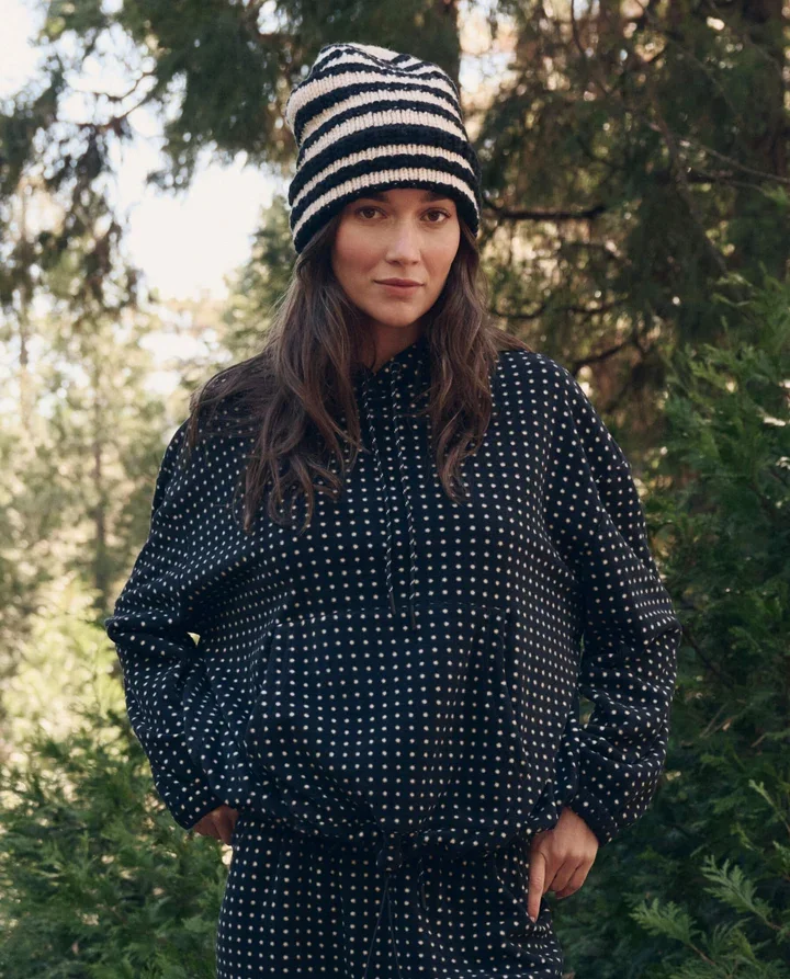 THE-GREAT-LOOK-14-THE-CAMPFIRE-HOODIE-BLACK-DOT-THE-CAMPFIRE-SWEATPANT-BLACK-DOT-0387_720x.webp