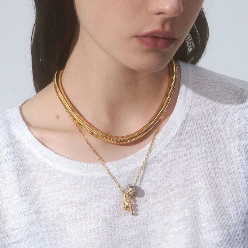 lady-grey-ouro-jasper-necklaces-gold.jpg