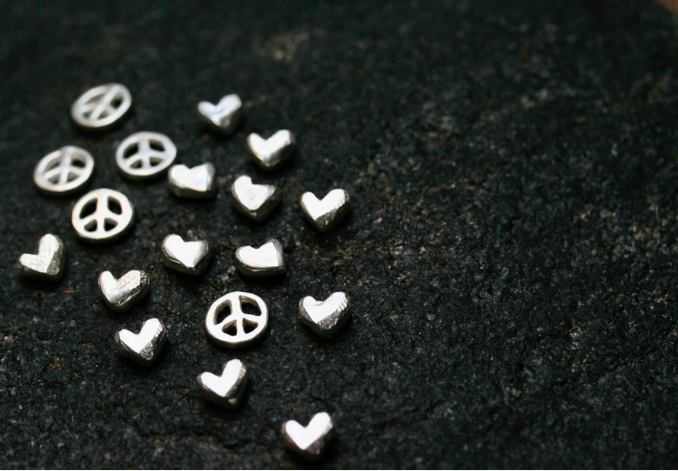 PEACE PIN