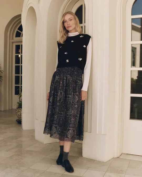 THE-GREAT-LOOK12-THE-RAYON-JERSEY-TURTLE-NECK-CREAN-THE-EMBELLISHED-BRUSHED-MELANGE-SWEATER-VEST-BLACK-THE-CANARY-SKIRT-HEIRLOOM-TEXTILE-PRINT-392_540x.webp (Copy)