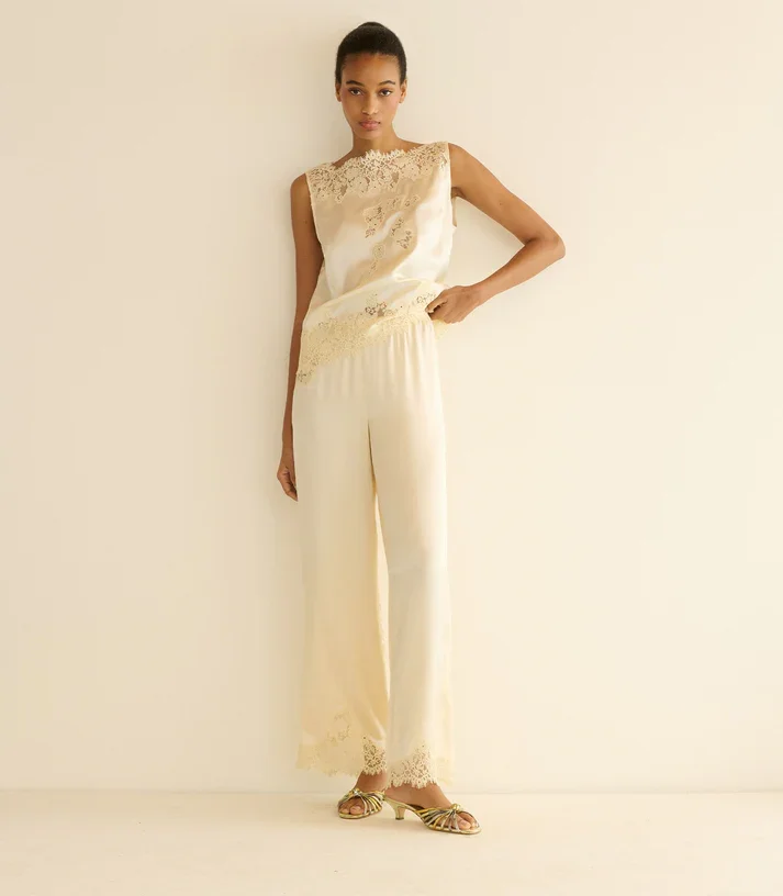 VIVIANE-TOP_SEA-SALT_01.webp (Copy)