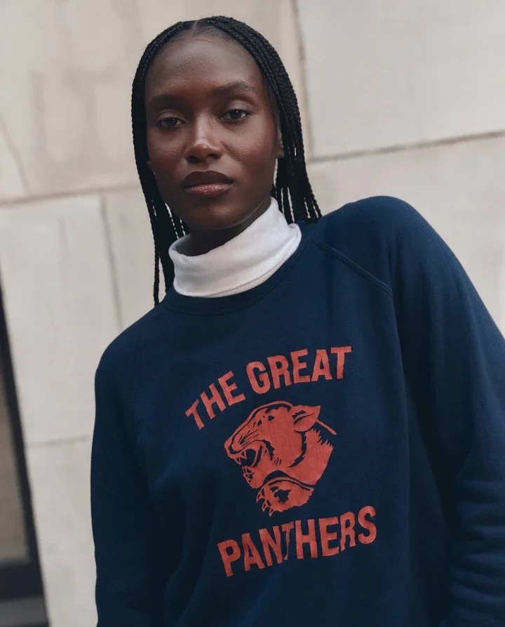 THE-GREAT-LOOK-22-THE-FLEECE-ROOKIE-SWEATSHIRT-W-GROWLING-PANTHER-GRAPHIC-THE-CLARK-MID-RISE-STRAIGHT-JEAN-FAIRFIELD-WASH-WITH-BLEACH-CREASE-02618_720x.webp (Copy)