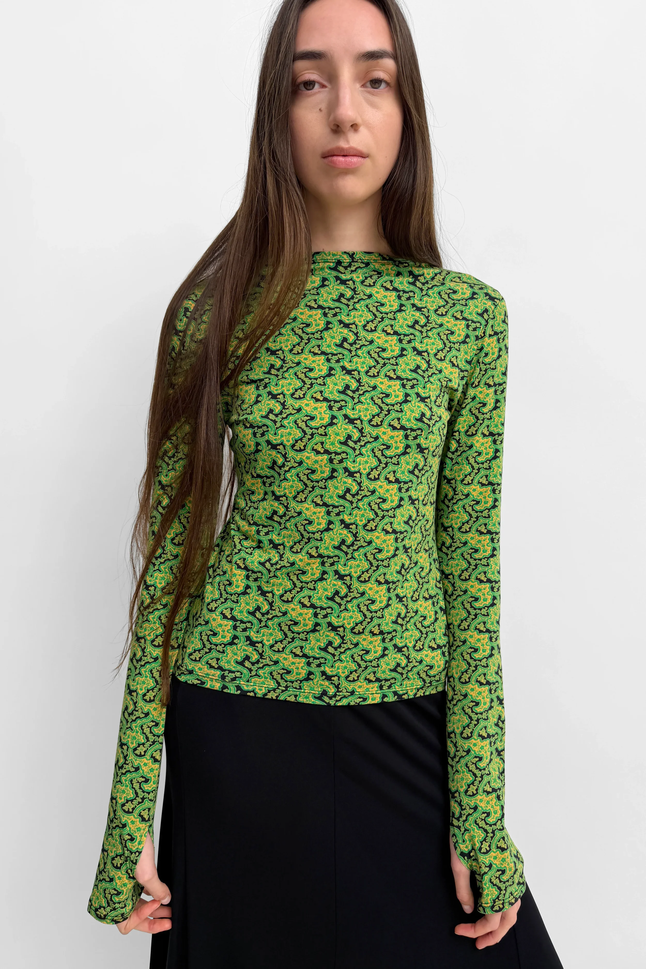 RodebjerKarlaiPrint_BranchesPaisleyHoneyGreen_1_5.webp