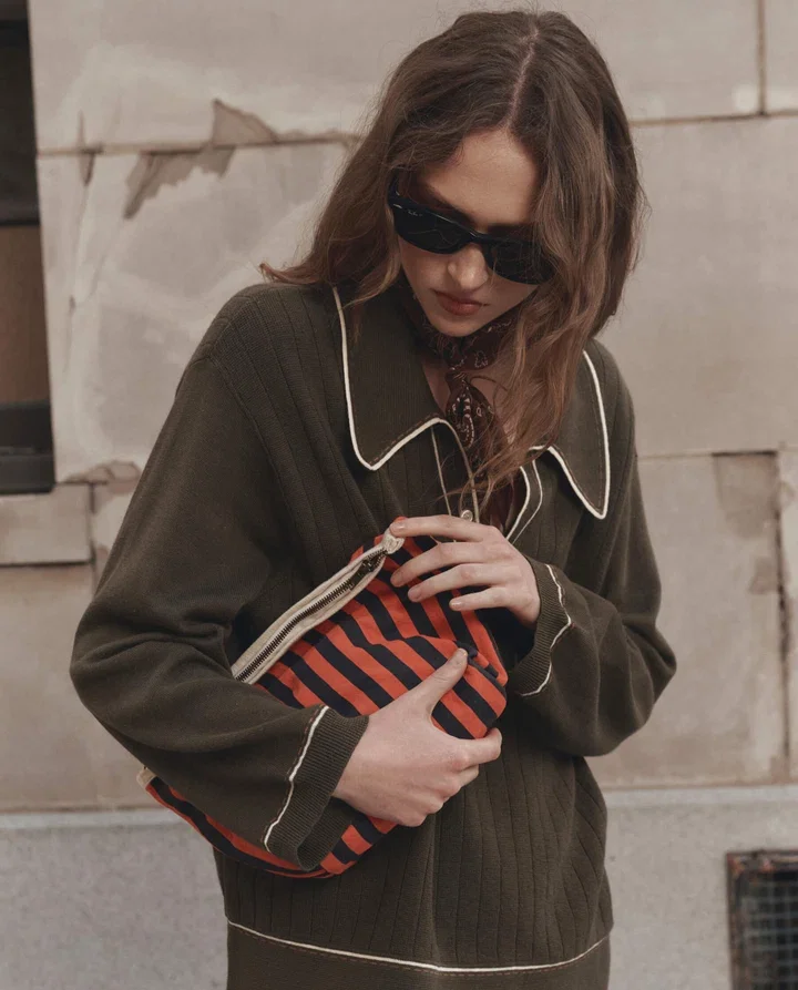 THE-GREAT-BAG-2-THE-STRIPE-POUCH-HOT-RED-MINI-PREP-STRIPE-00958_720x.webp (Copy)