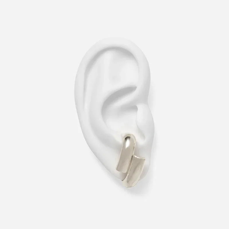 LADYGREYSHIFTEARRINGSILVER-SINGLEDETAIL2500.webp (Copy)