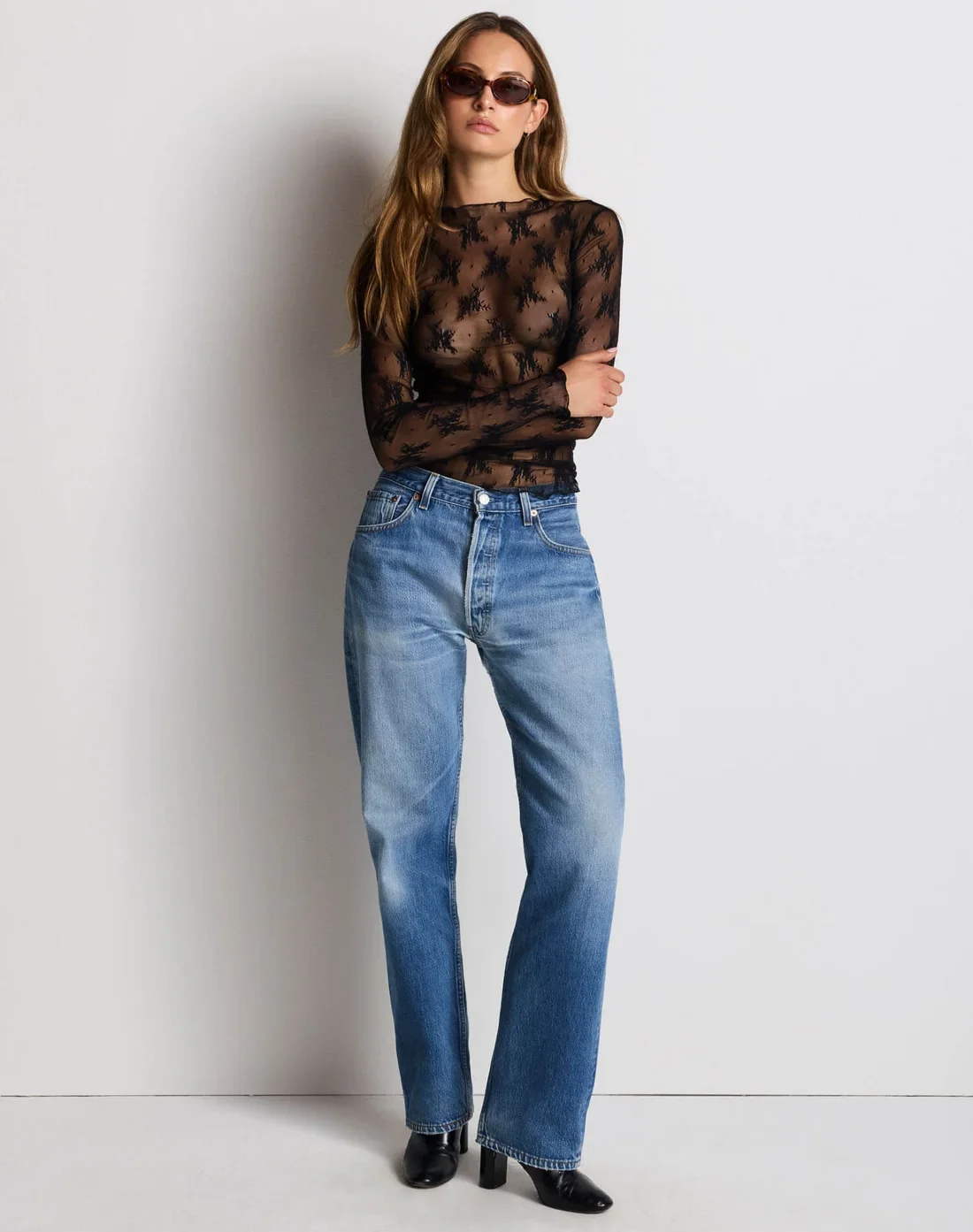 245-02WRHYTLS_BLACK__05_Key_Look_Front_3177.webp