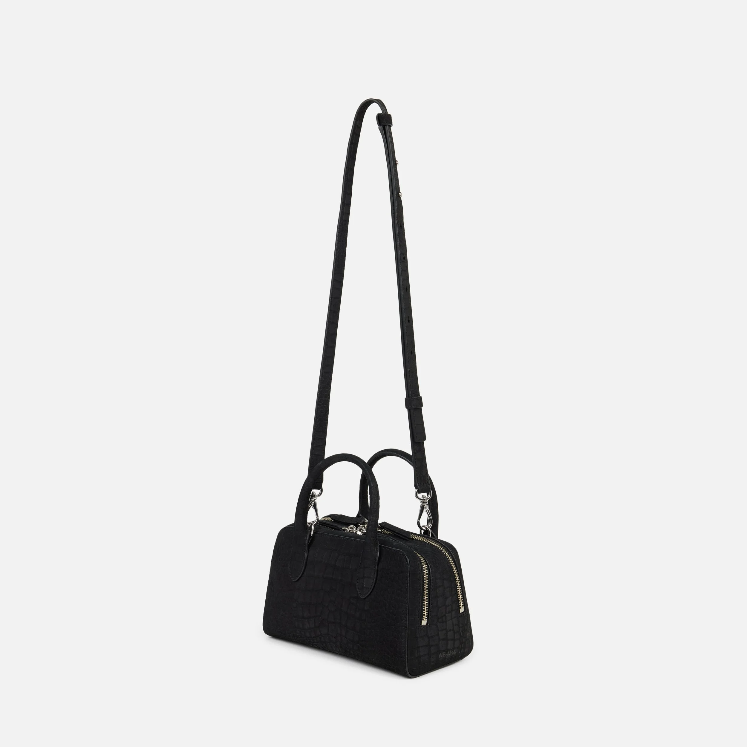 BTP0065_THE_IVY_22_001_BLACK-ANGLE.jpg