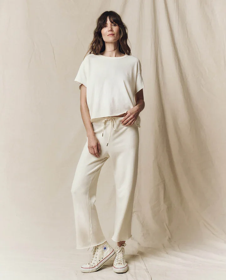 THE-GREAT-LOOK-37-THE-CROP-TEE-WASHED-WHITE-THE-WIDE-LEG-CROPPED-SWEATPANT-WASHED-WHITE_-2623_720x.webp