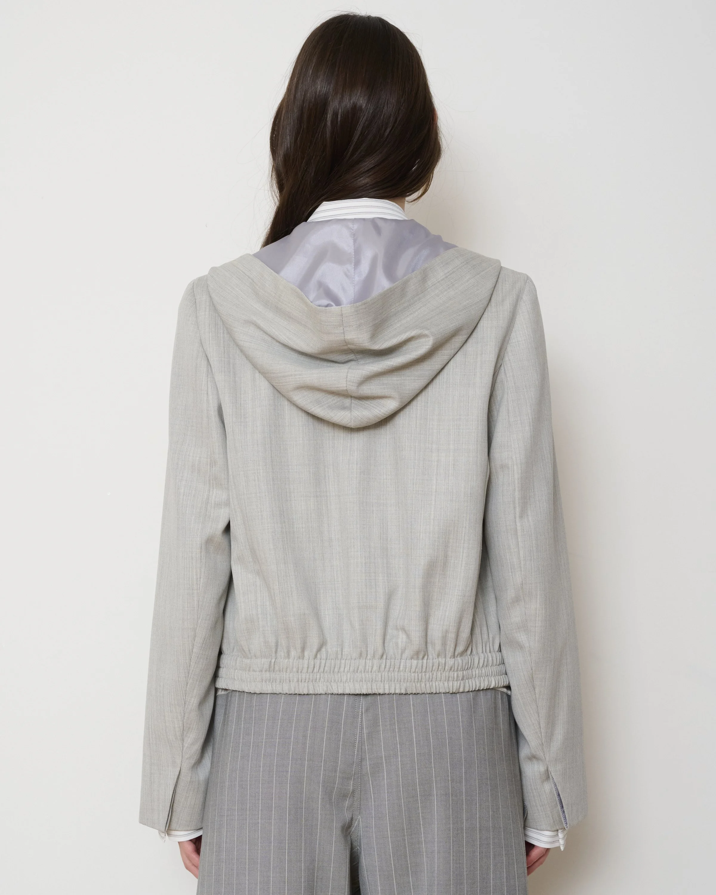 RBL0265-THE-FORD-BLAZER-050_LIGHT-GREY_LIFESTYLE-3.jpg