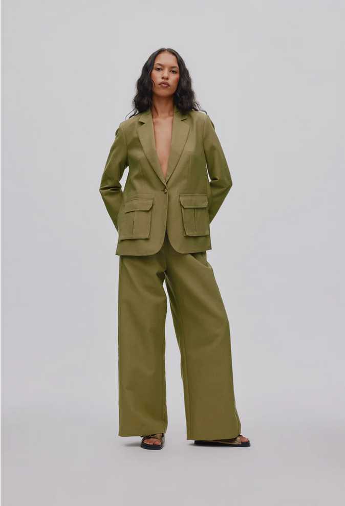 Screenshot 2026-03-15 at 12-39-55 Sabila - Soft tailoring cargo jacket I Pale Khaki.png (Copy)