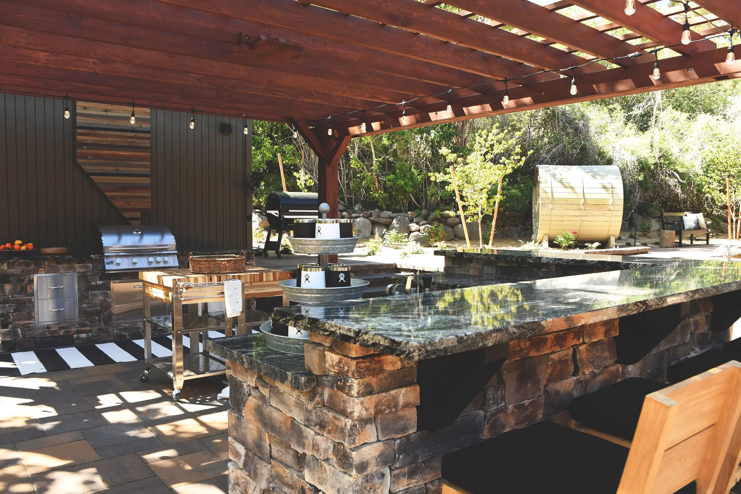 4 Outdoor Kitchen Trends That Landscape Contractors in Sparks, NV, Love.jpeg