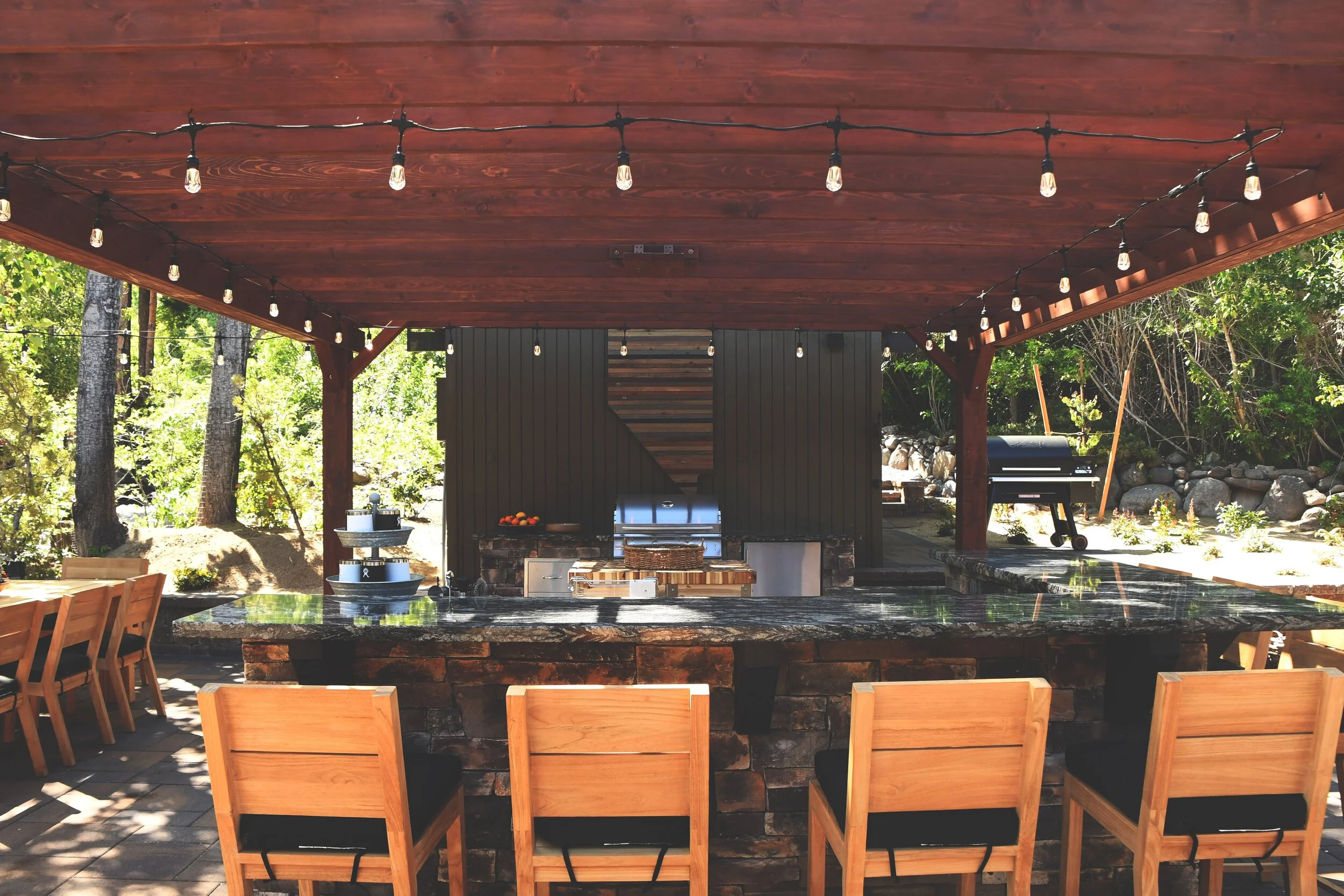 Improve Your Las Vegas, NV, Outdoor Living Space With These 3 Landscaping Services