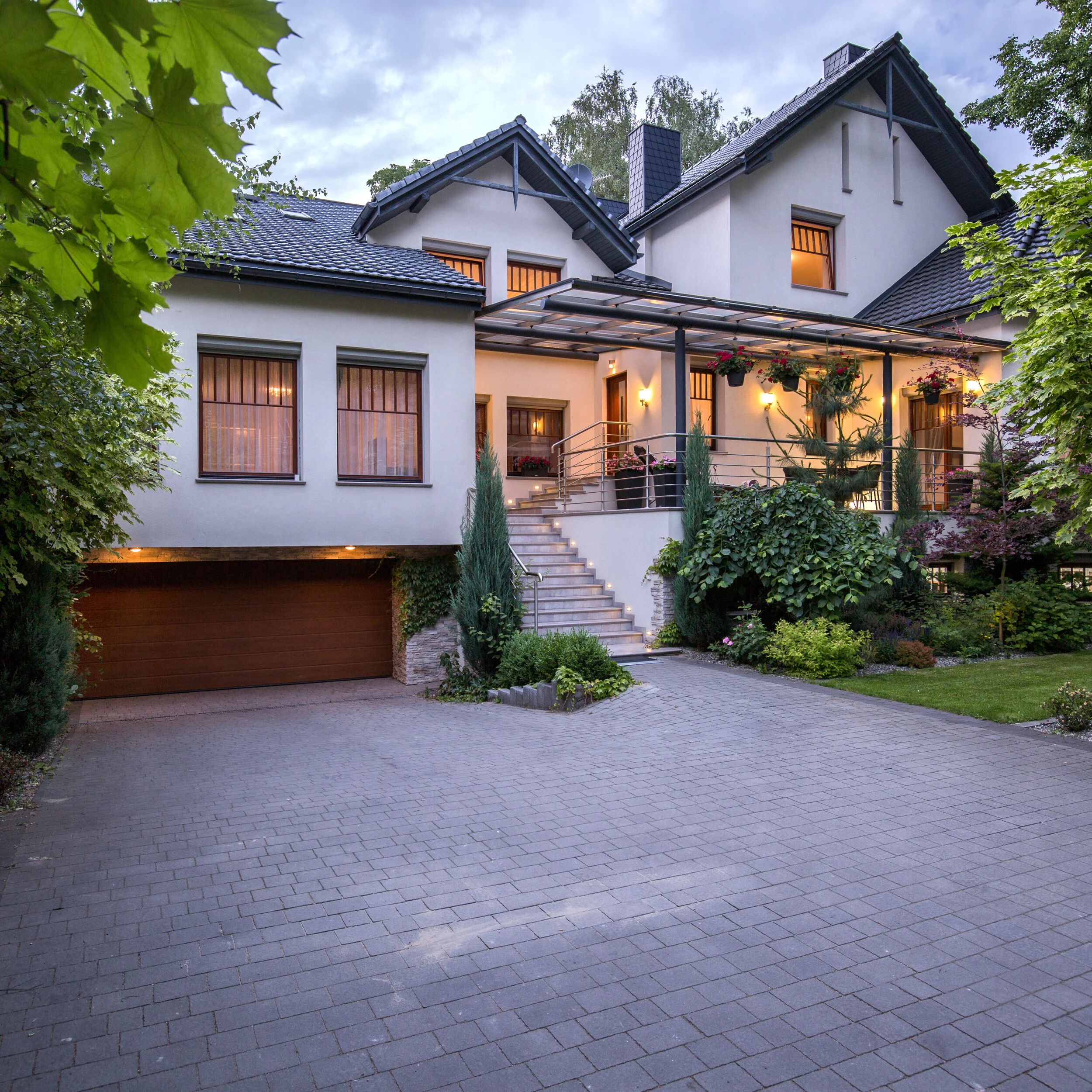 5 Front Yard Landscaping Ideas That Showcase the Beauty of Your Home in Las Vegas, NV Area