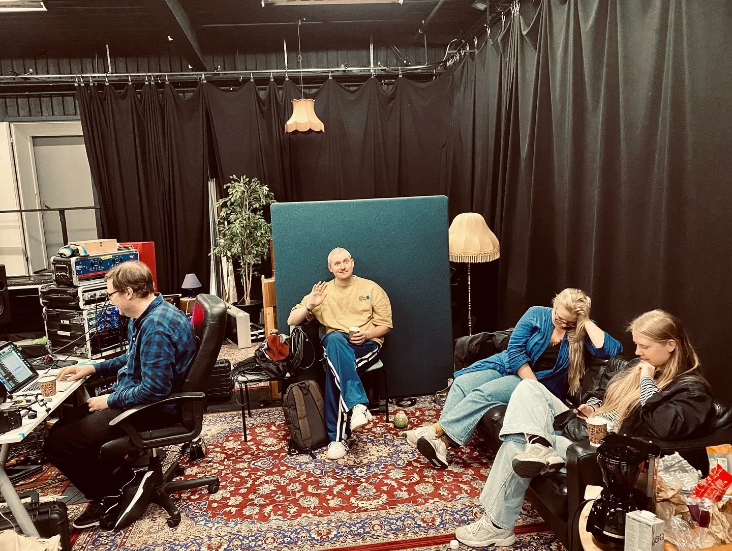 New album in the making! This weekend we have recorded 8 new songs and it already sounds fantastic! Can&rsquo;t wait to hand it over to @vindlastringquartet who will add a lot of strings to it. ✨