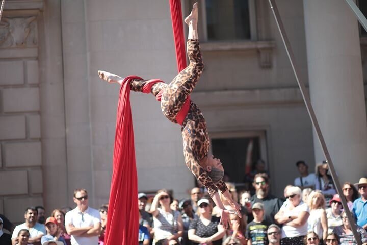  Meg Boland as Mabel in The Stupendous Silver Sisters at Ottawa Buskerfest, photo by Yves Elou Légaré 