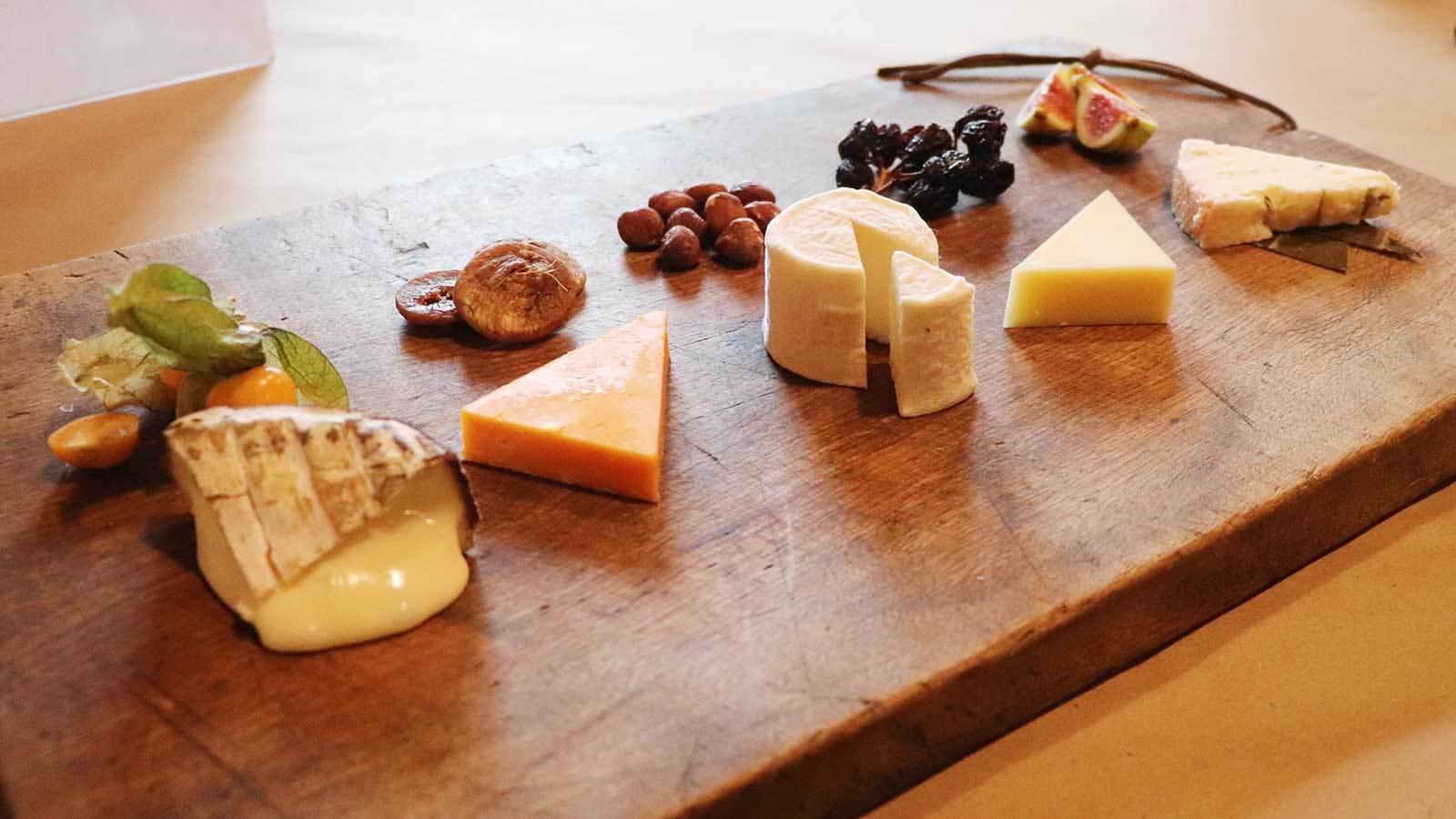 Matt Rubiner's minimalist cheeseboard, starring Harbison, Red Leicester, Bijou, Lancashire and Rogue River Blue, drew high marks. Photograph: Robert Taylor