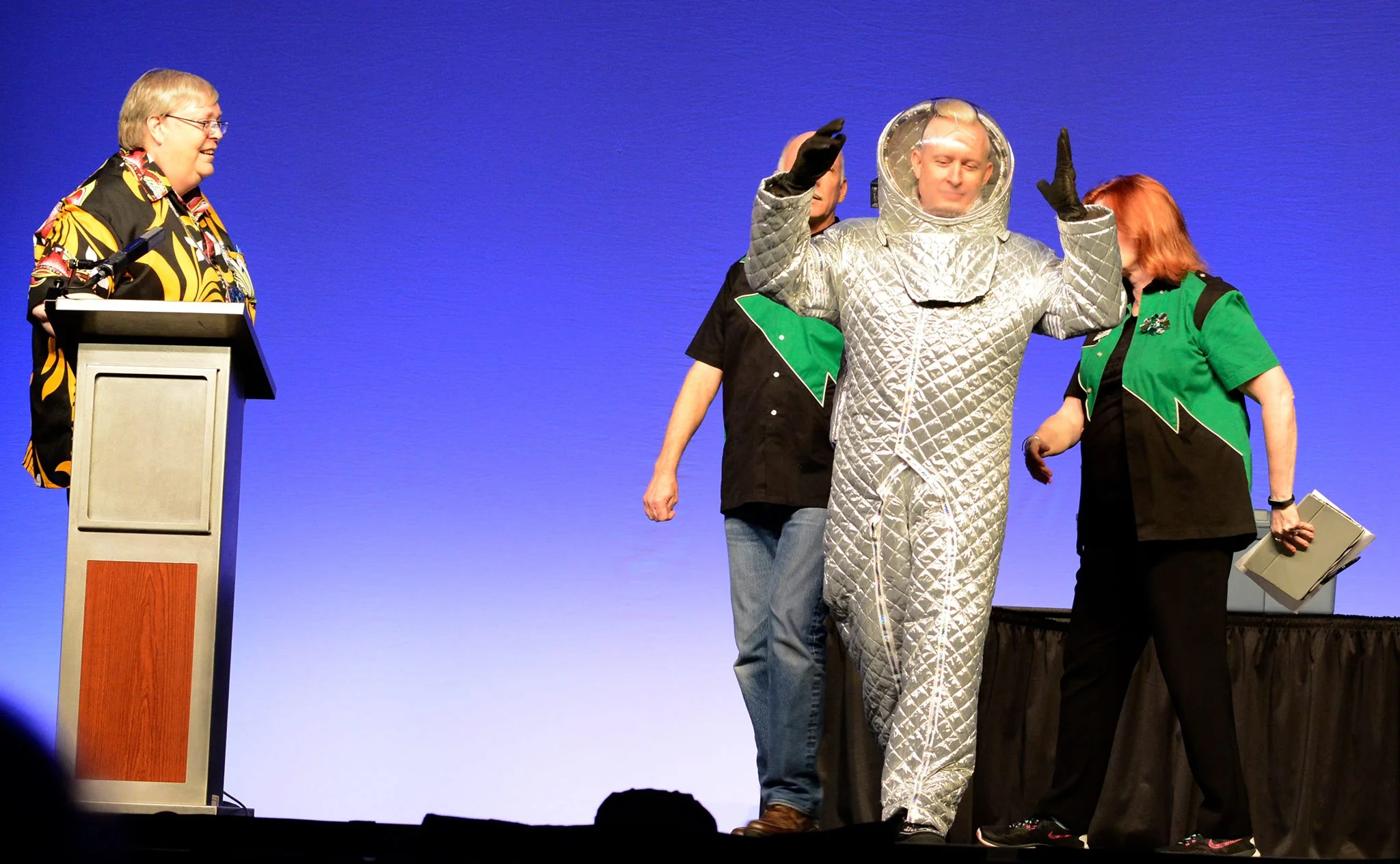 Kevin Roche in spacesuit at the Worldcon 76 Opening Ceremonies