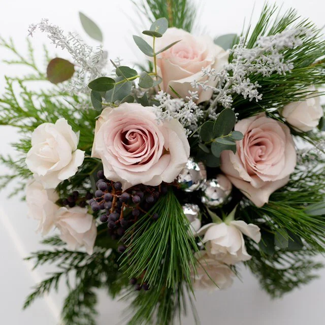 {Winter Inspired} Holiday Floral