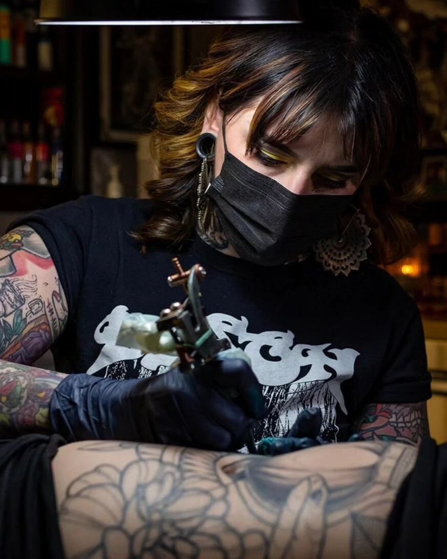 This week our Alumni Spotlight highlights the multi- talented Kirsty Wells!! 

Kirsty Wells is a Whitehorse-born visual artist specializing in electric tattooing, and co-owner of Molotov and Bricks Tattoo in the Yukon&rsquo;s capital city. Shortly af