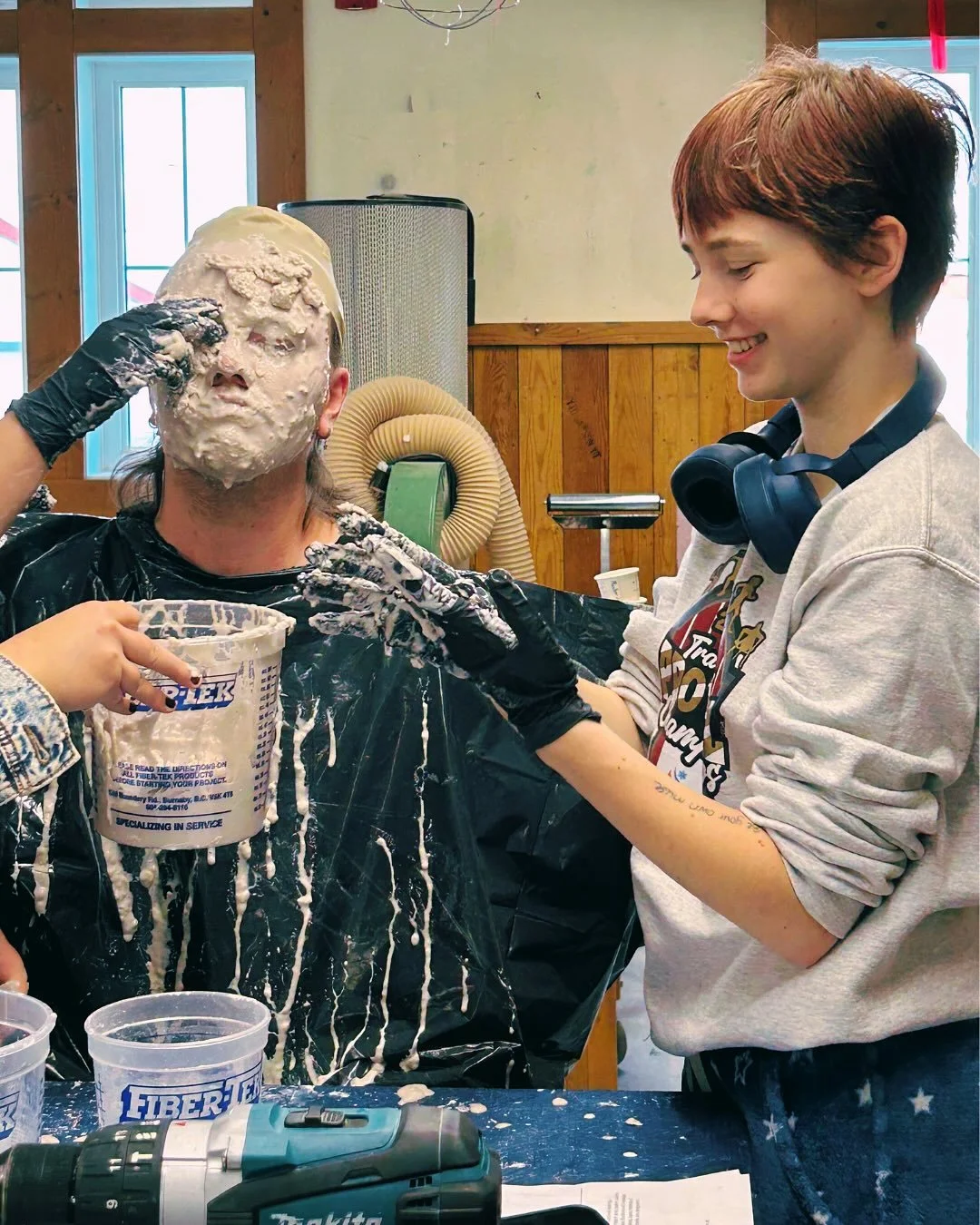 ✨3D Studio - the casting module continues! Foundation Year Program students created moulds of faces and mouths working towards making an Exquisite Corpse.✨