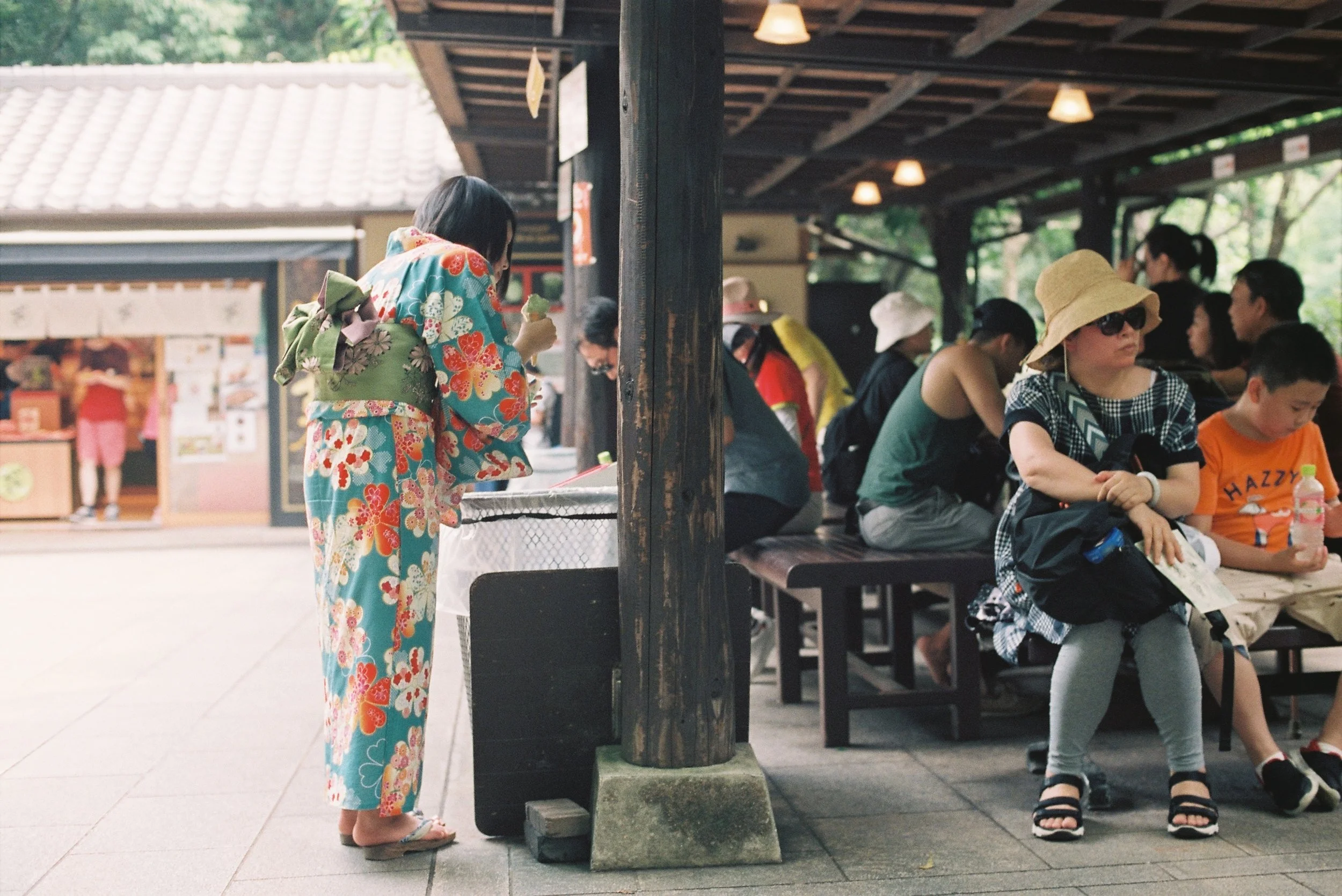 B012593-R1-03-3.JPG