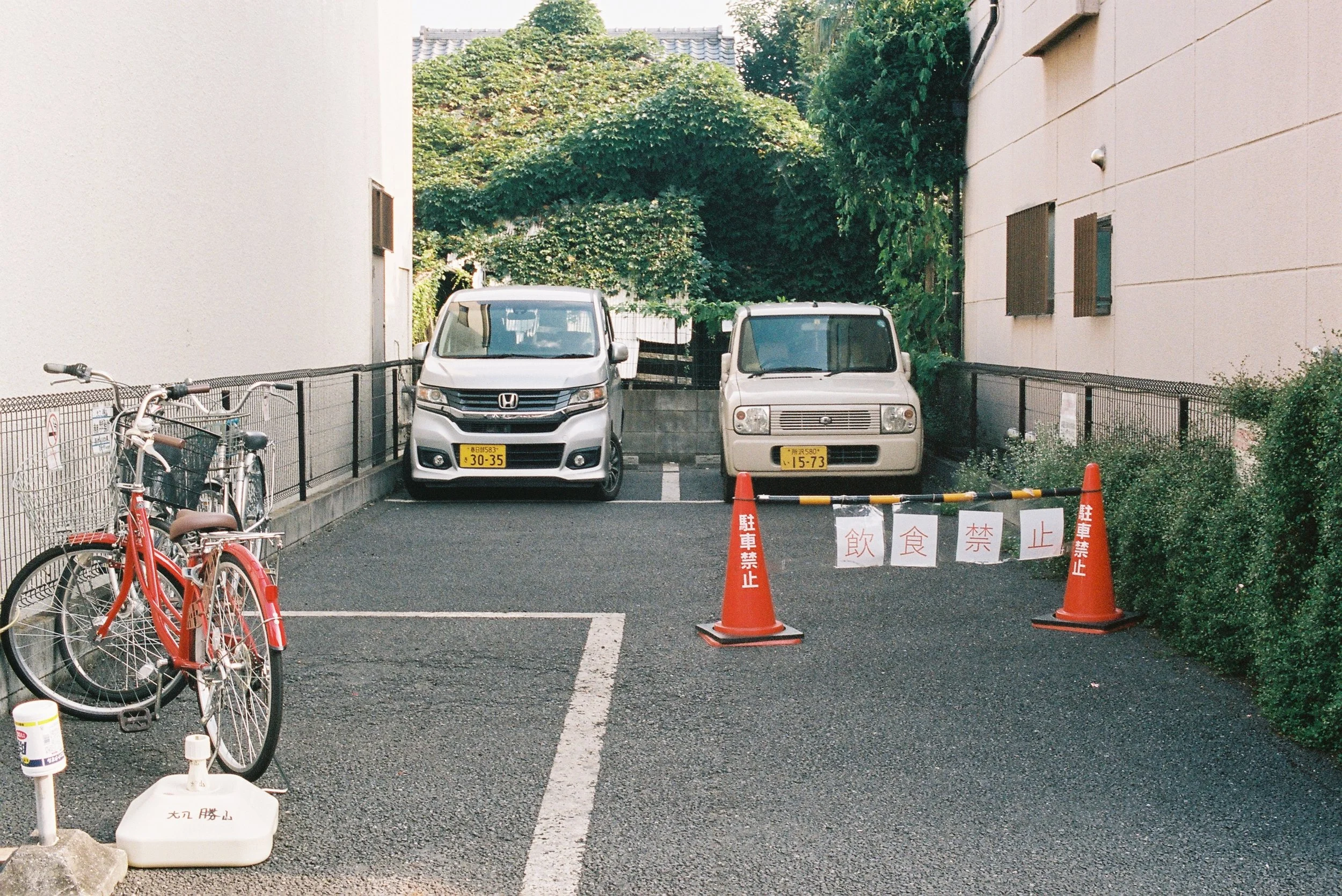 B012593-R4-16-16A.JPG