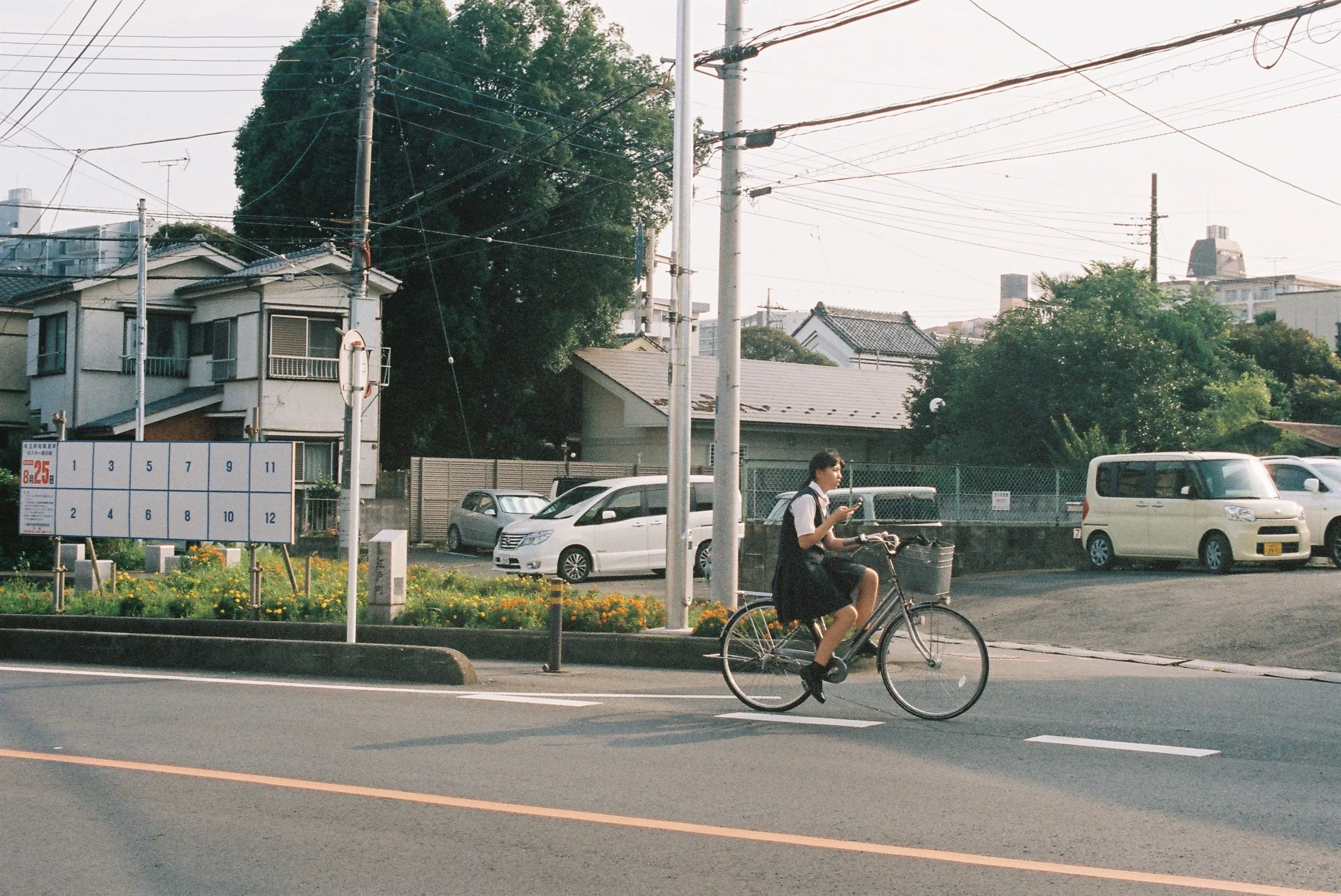 B012593-R4-21-21A.JPG