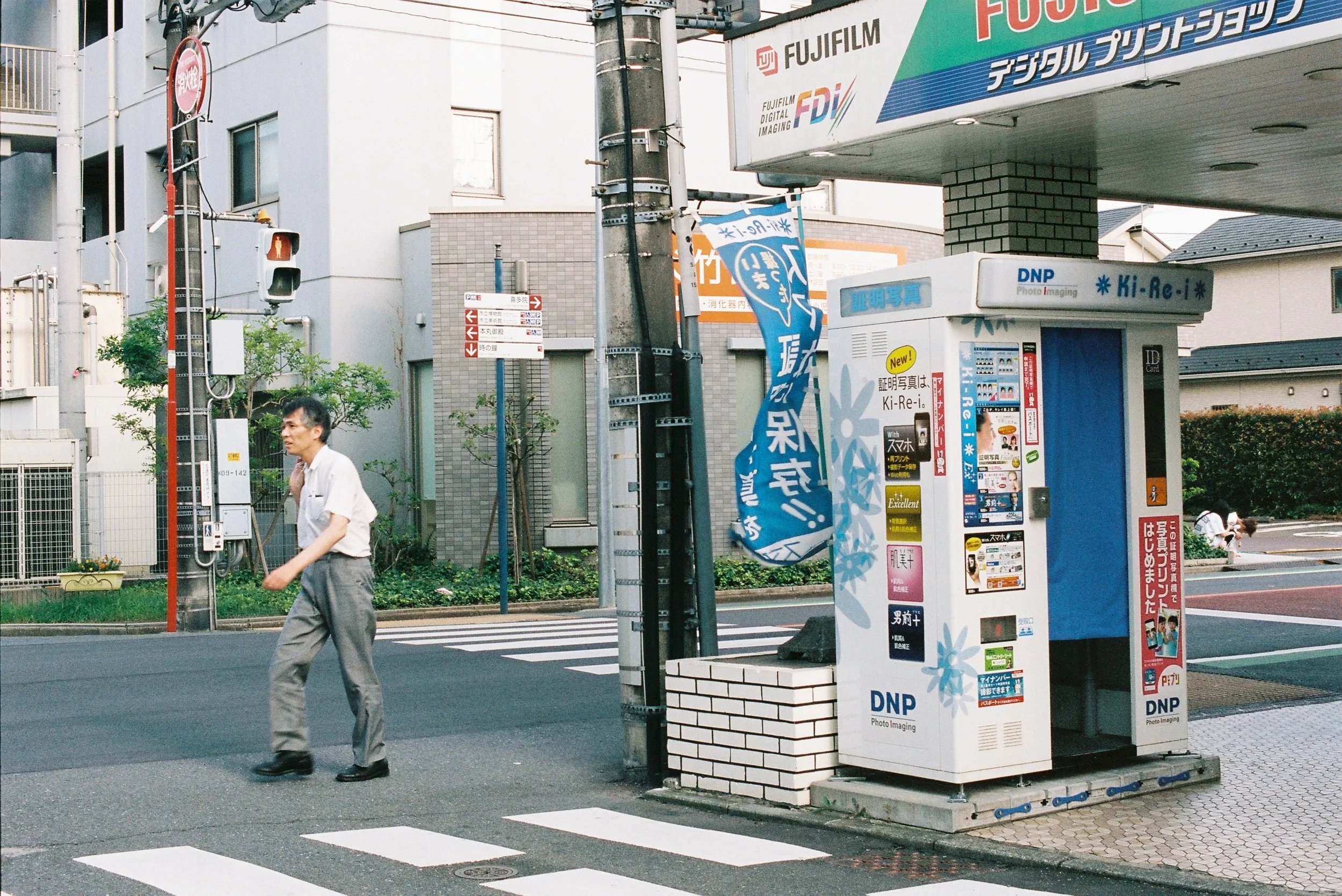 B012593-R4-19-19A.JPG