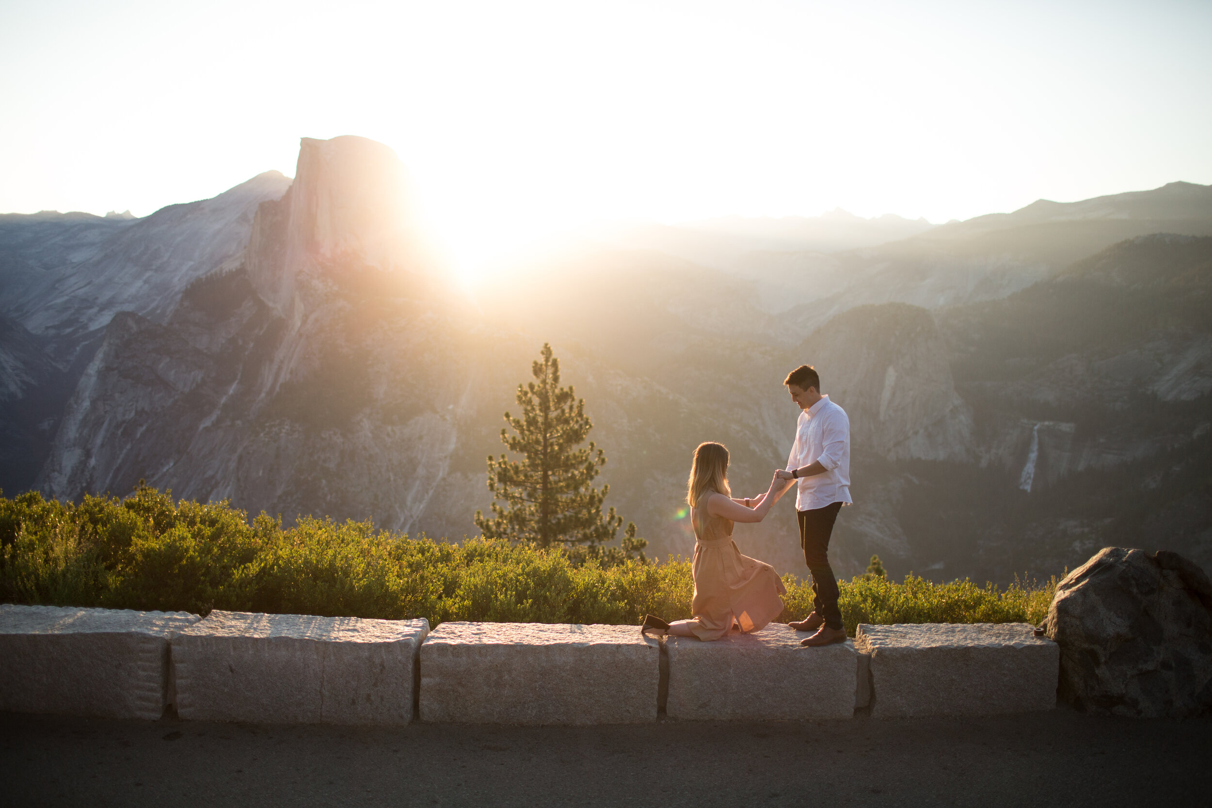 Brittany&Caleb_YosemiteEngagementPreviews-003.jpg