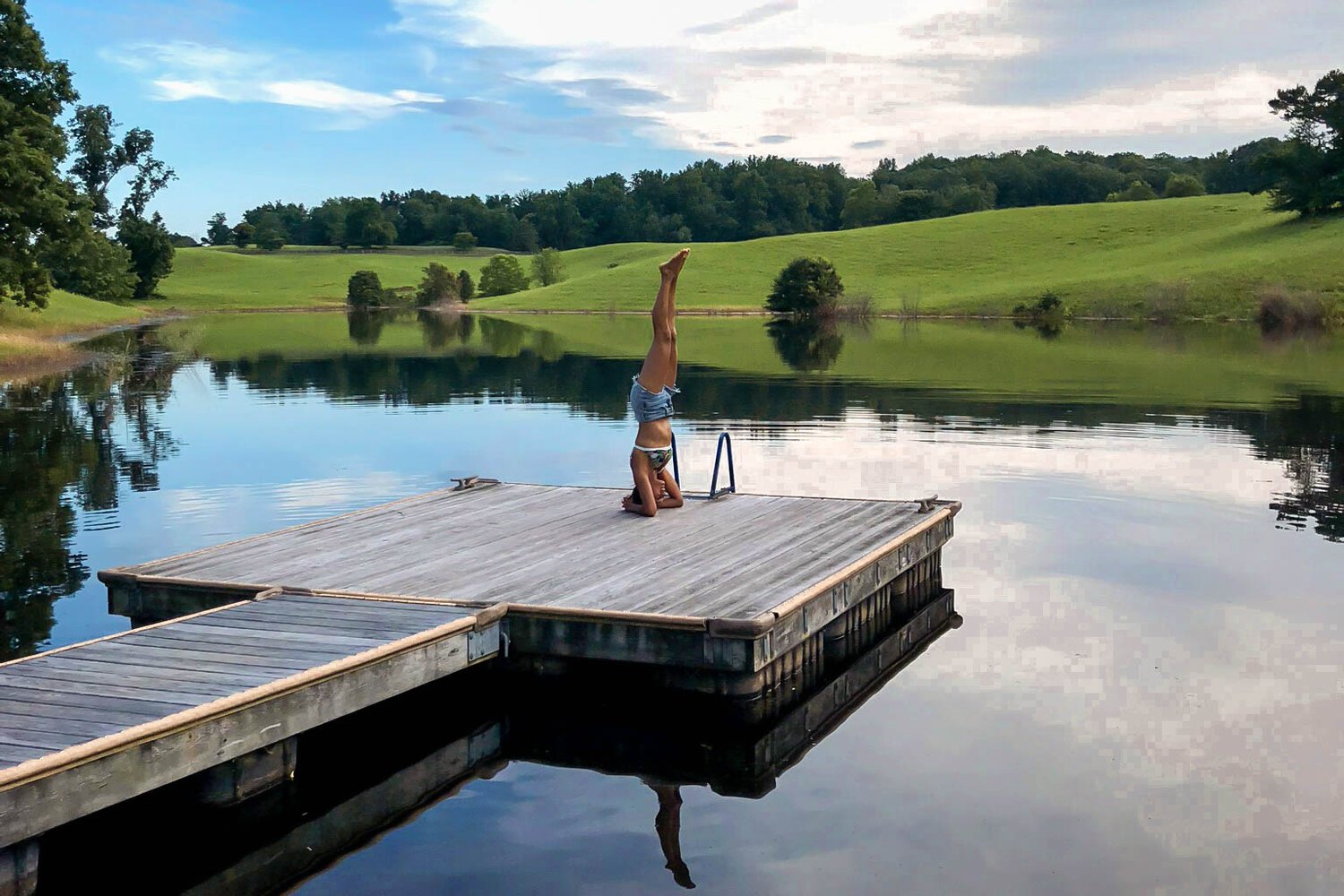 yoga_by_the_lake.jpeg