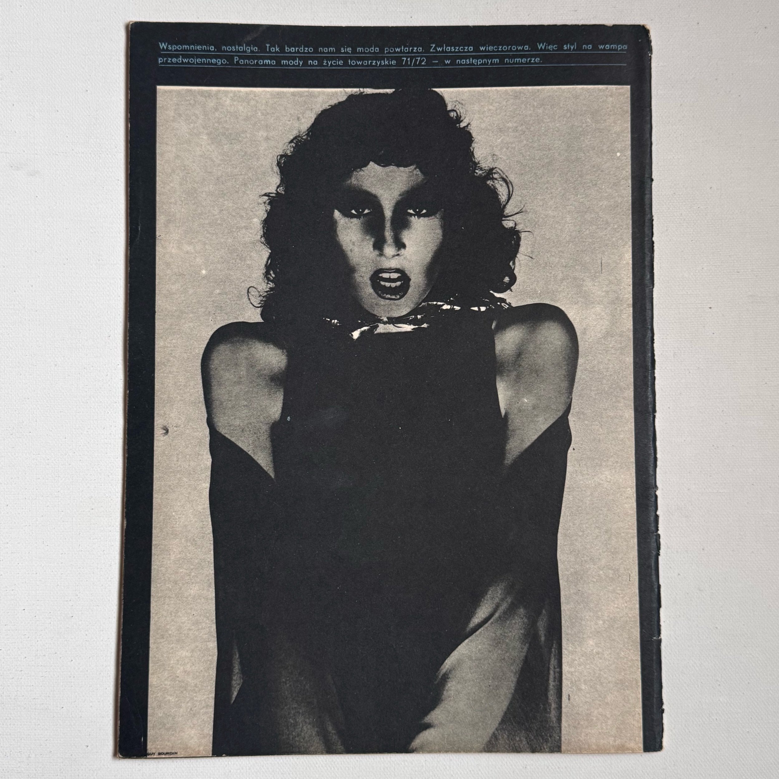 Original vintage Polish 1971 No 11 (139) Ty i Ja magazine, with cover designed by Roman Cieslewicz.