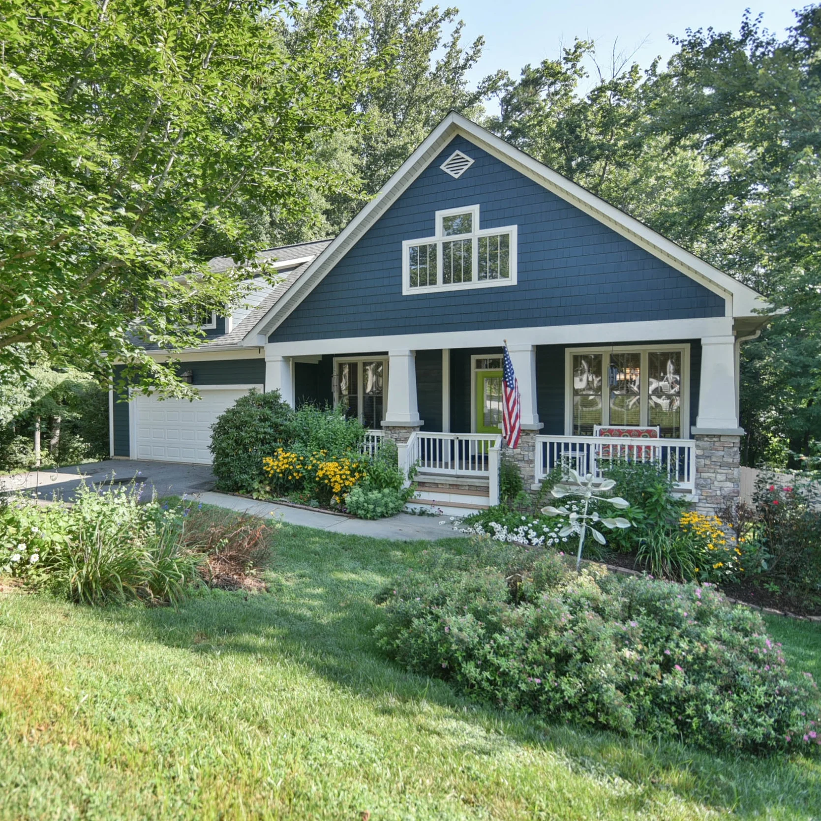 46 Kingsmill Ct, Biltmore Lake