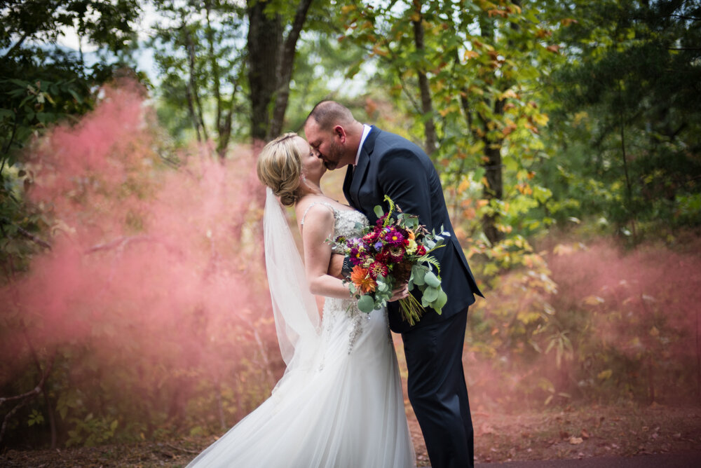 Gatlinburg mountain wedding with smoke bomb