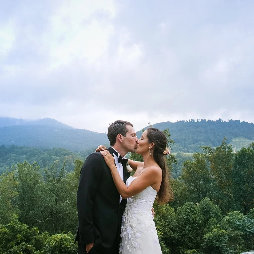 Point Lookout Vineyards Wedding - Adriana + Cody