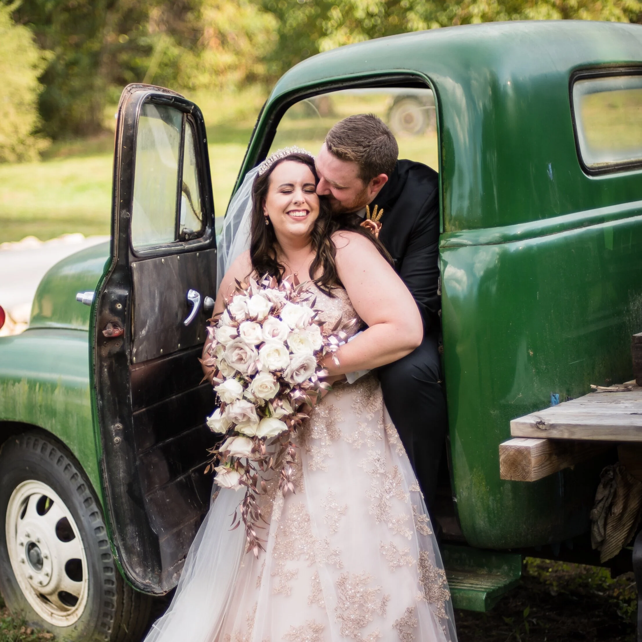 Outdoor Wedding at 4 Points Farm - Heather + Leon