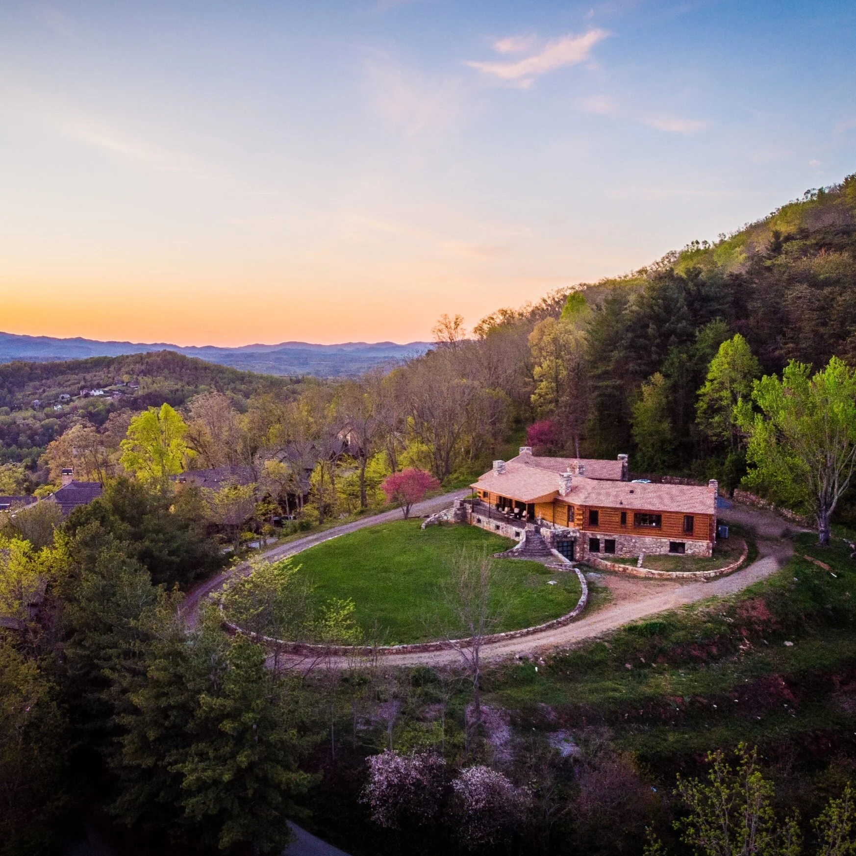 Asheville Real Estate - 31 Ellington - NEST Realty