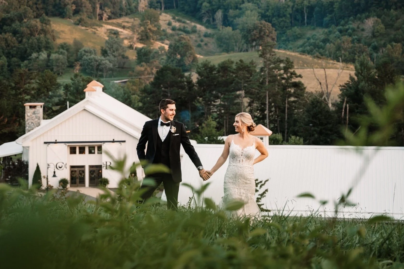 Fall Wedding at Chestnut Ridge Wedding Venue | Lindsay + Lee