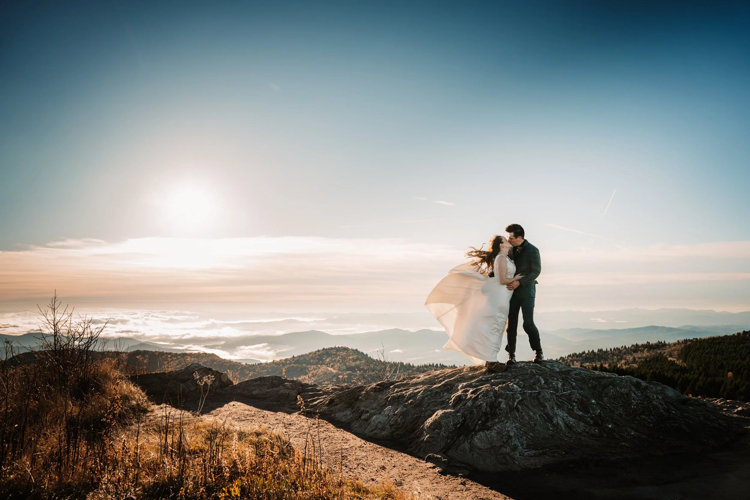 Sunrise elopement at Black Balsam Knob | Elope Outdoors | Elizabeth + Bryant