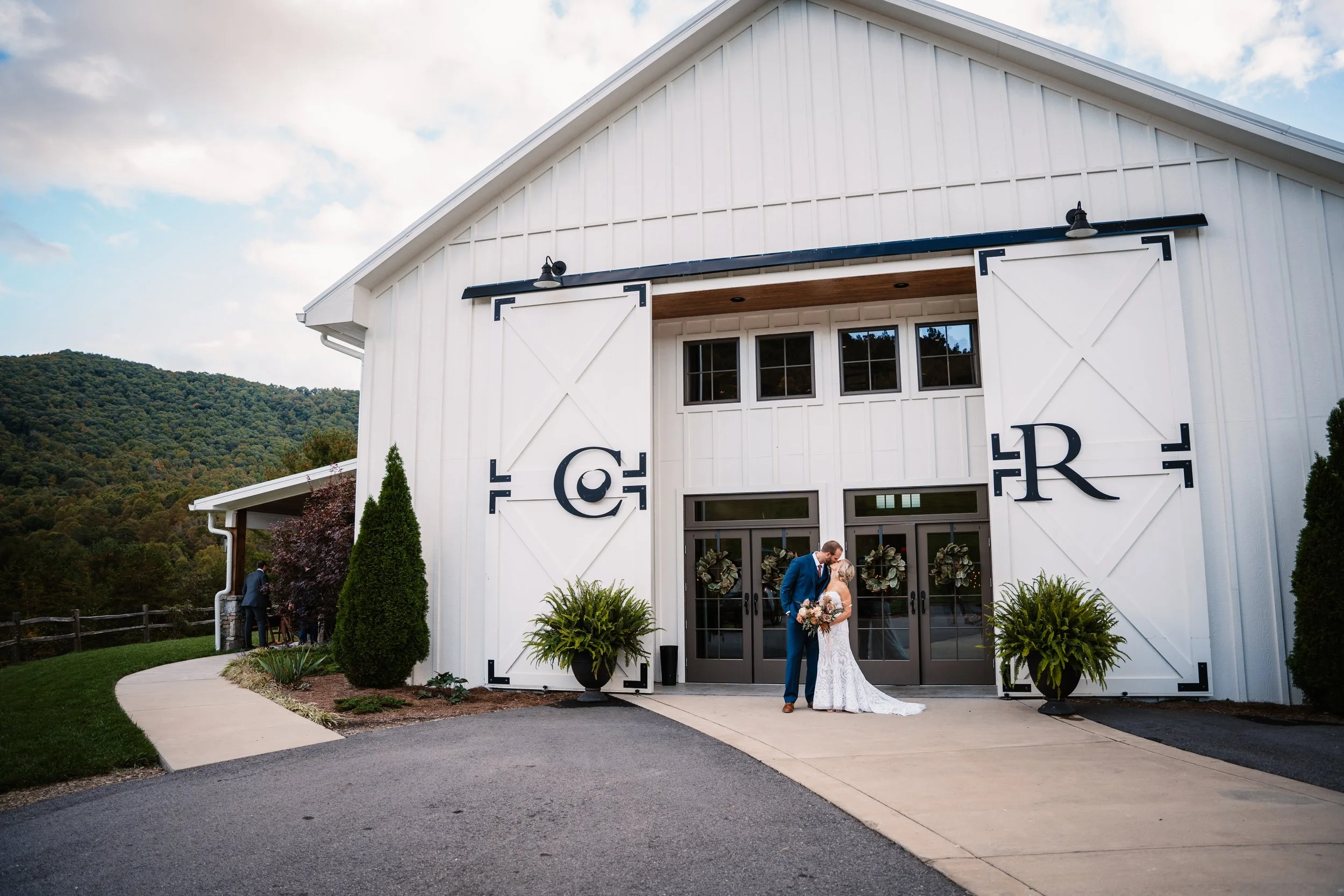 Fall wedding at Chestnut Ridge Wedding Venue | Brittany + Kyle