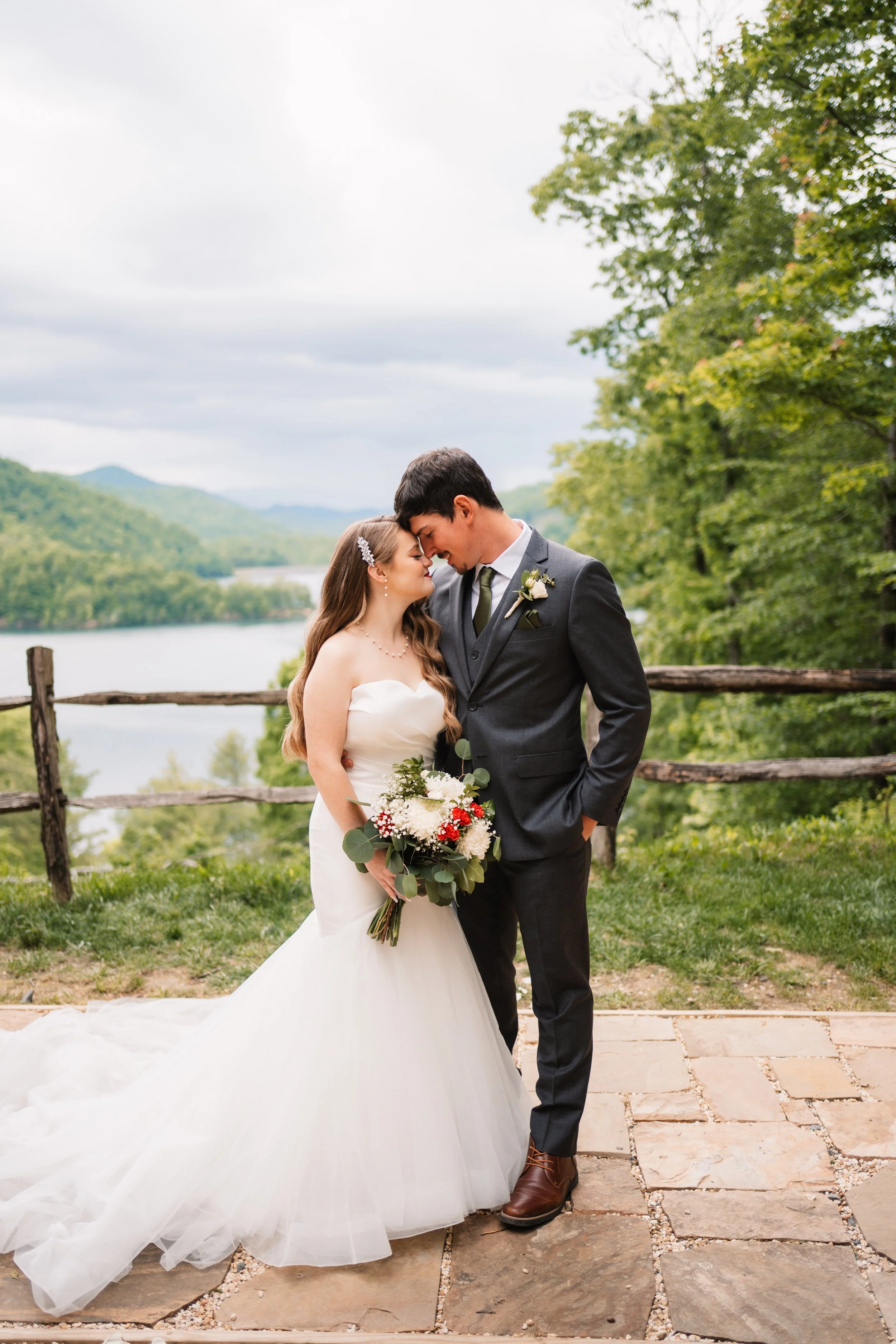 Nantahala Weddings and Events | Allison + Jadan