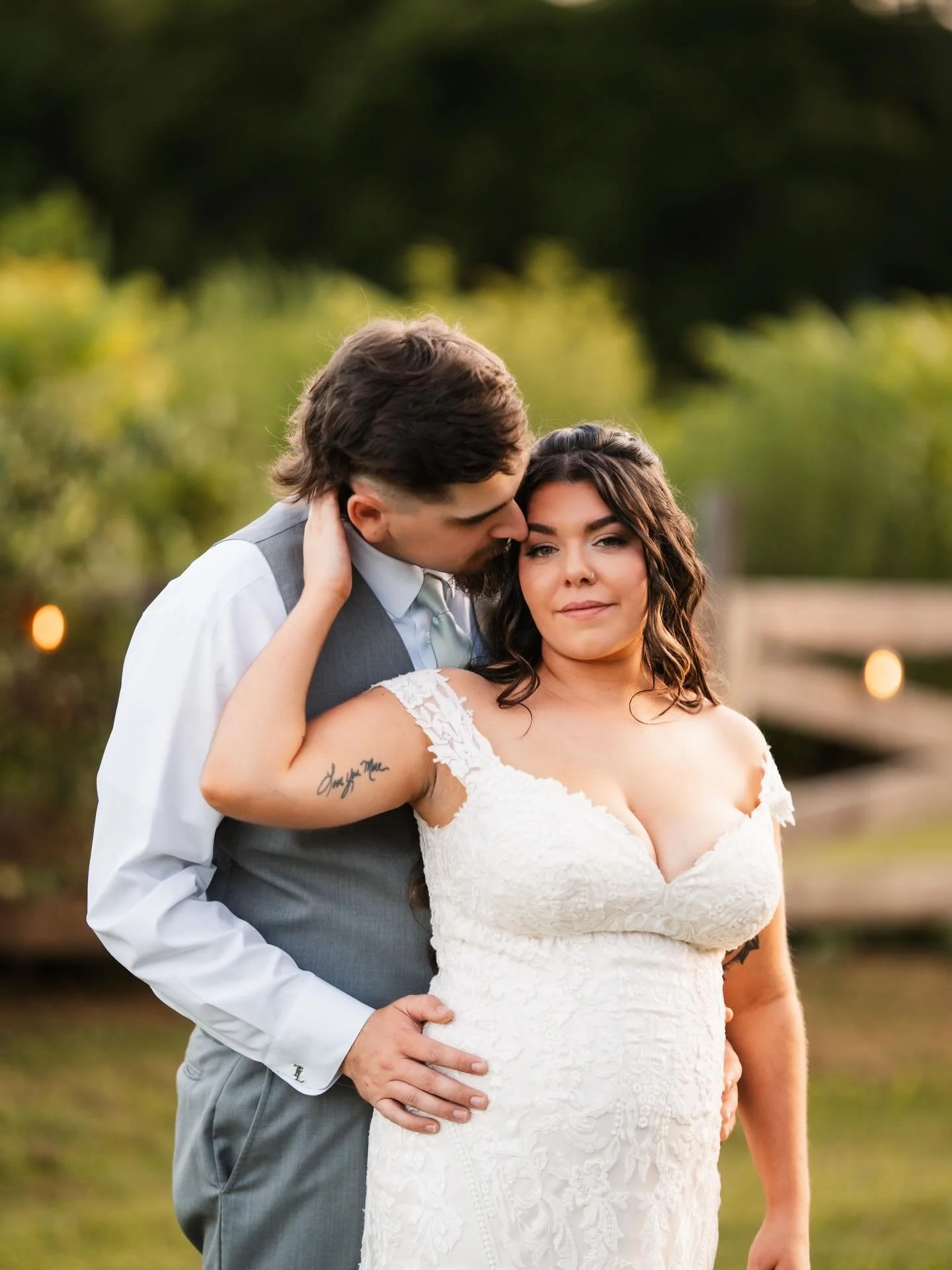 Beautiful summer wedding at @deerwoodereserve ❤️ Gabriella + Tim, thank you for picking us to capture your photos and videos! @anariebeauty @sound_extreme_entertainment @designedby.deefloral @schullerssweets #summerwedding #brevardnc #deerwoodereserv