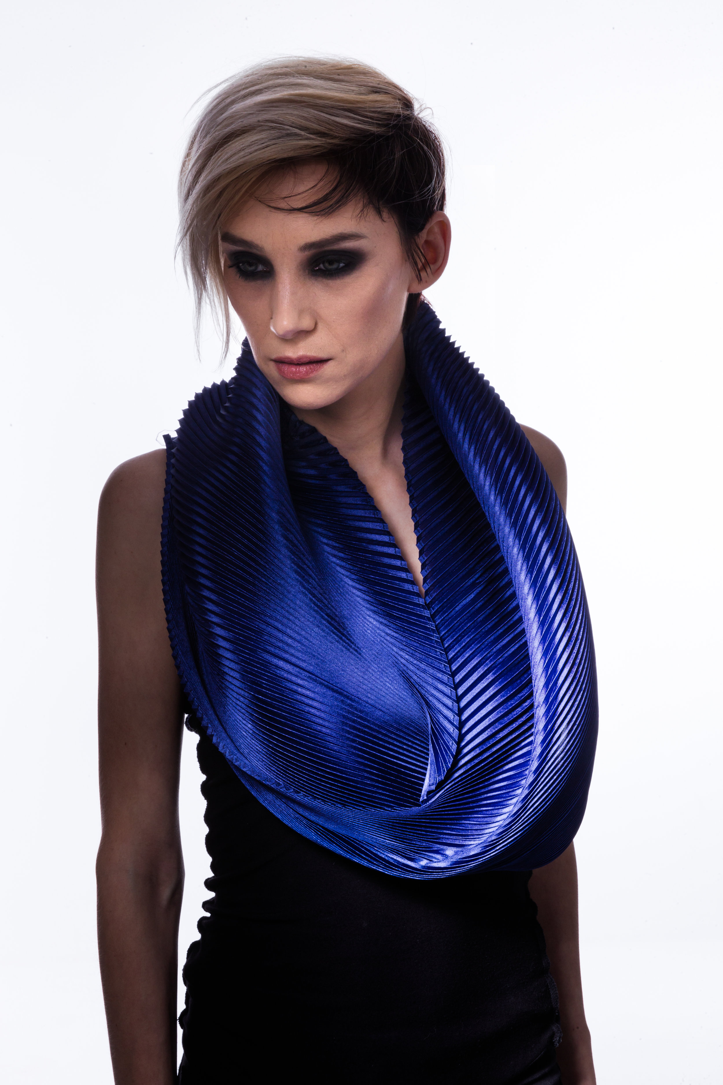 Shrug Pleat Scarf34122-Edit.jpg