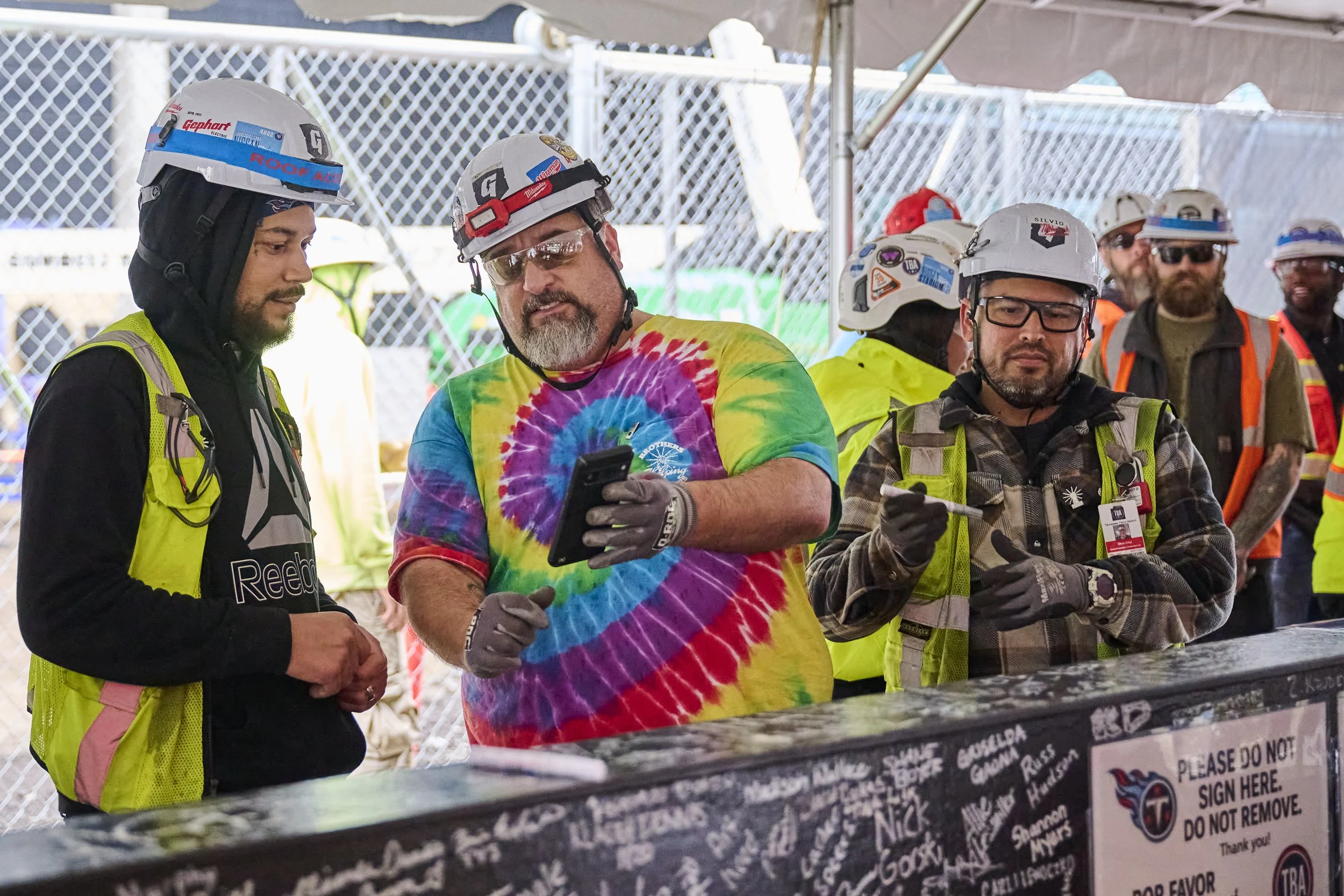 2025.11.21 New Nissan Stadium Steel Topping Out_001.jpg