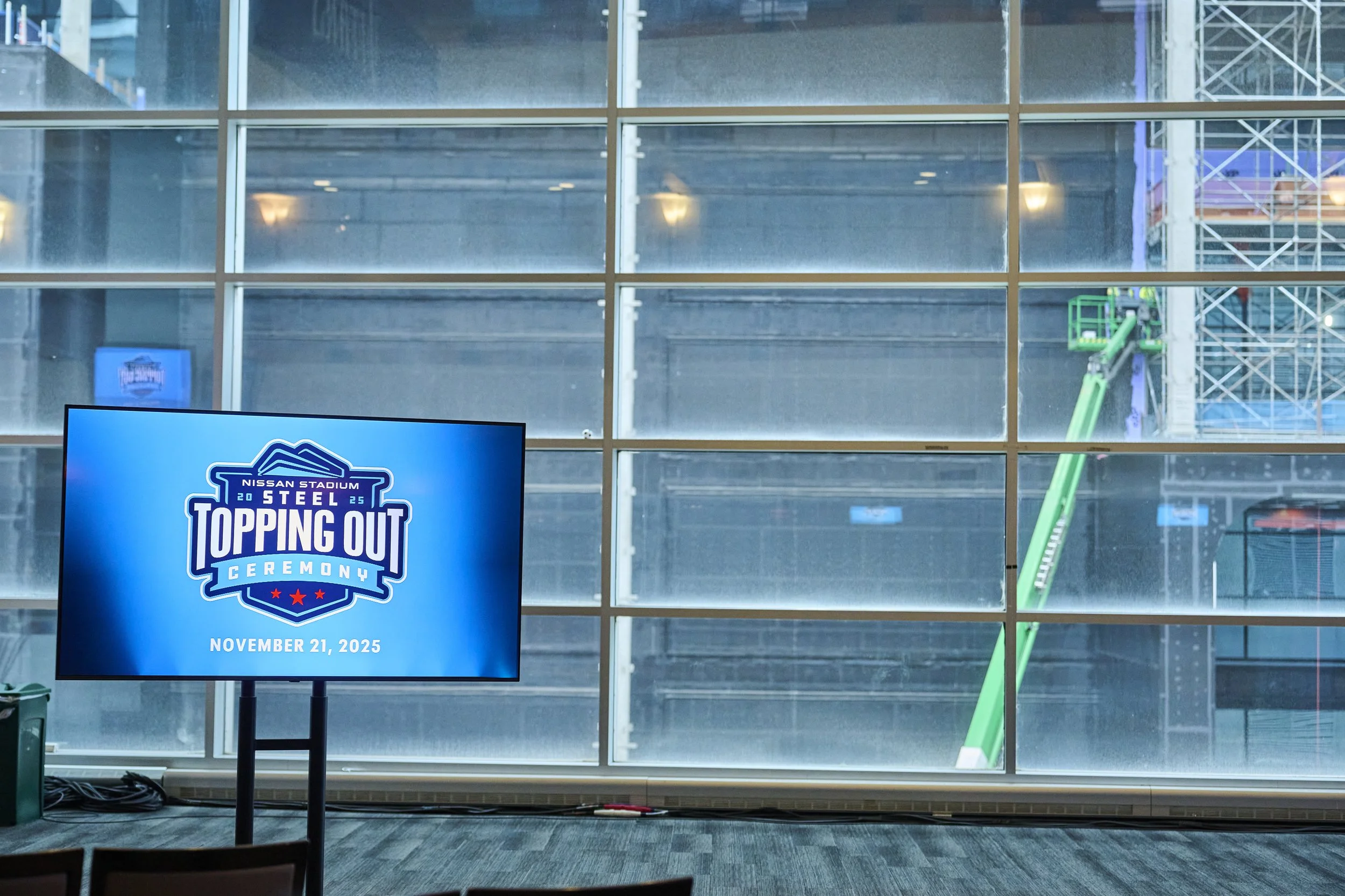 2025.11.21 New Nissan Stadium Steel Topping Out_041.jpg