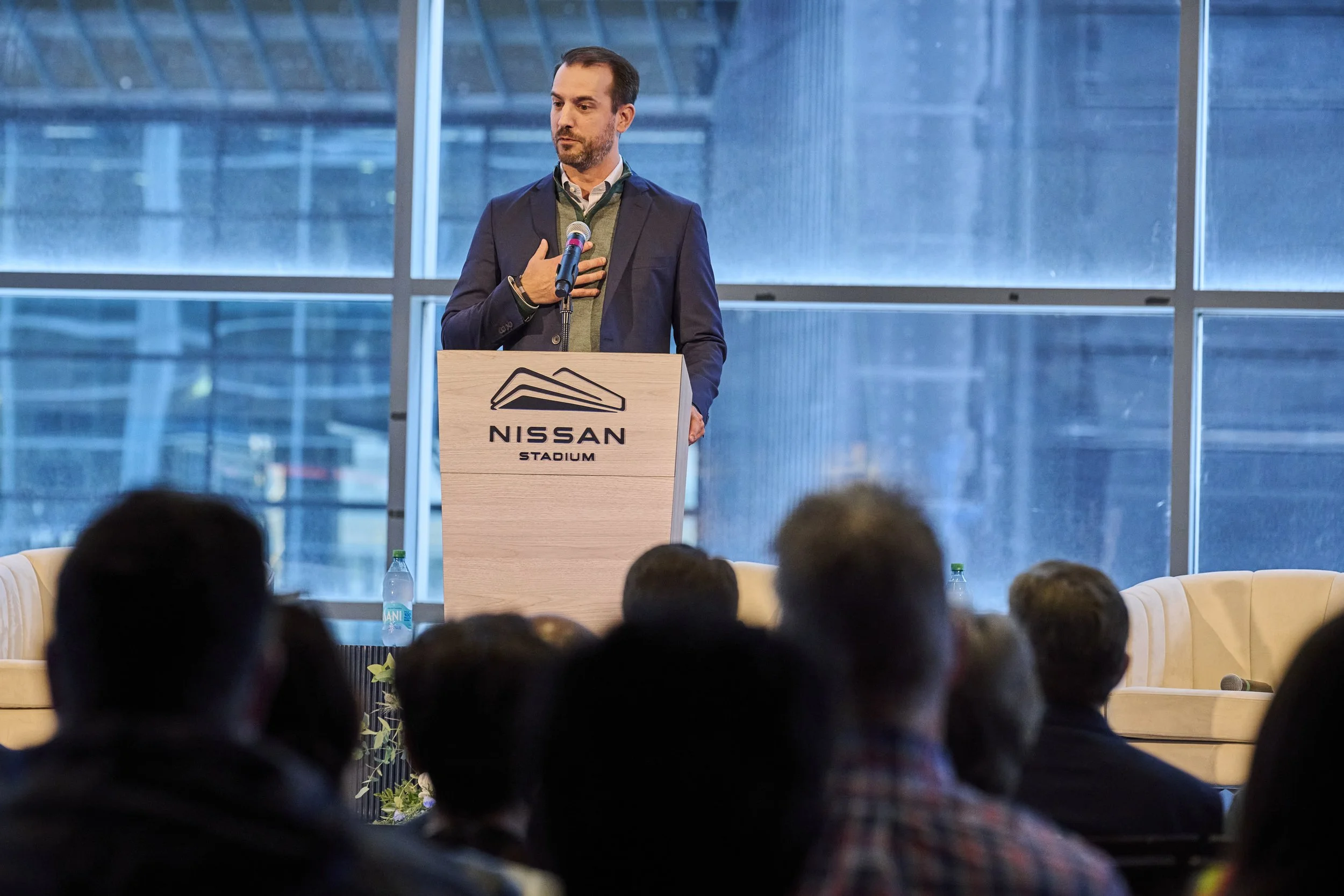 2025.11.21 New Nissan Stadium Steel Topping Out_259.jpg