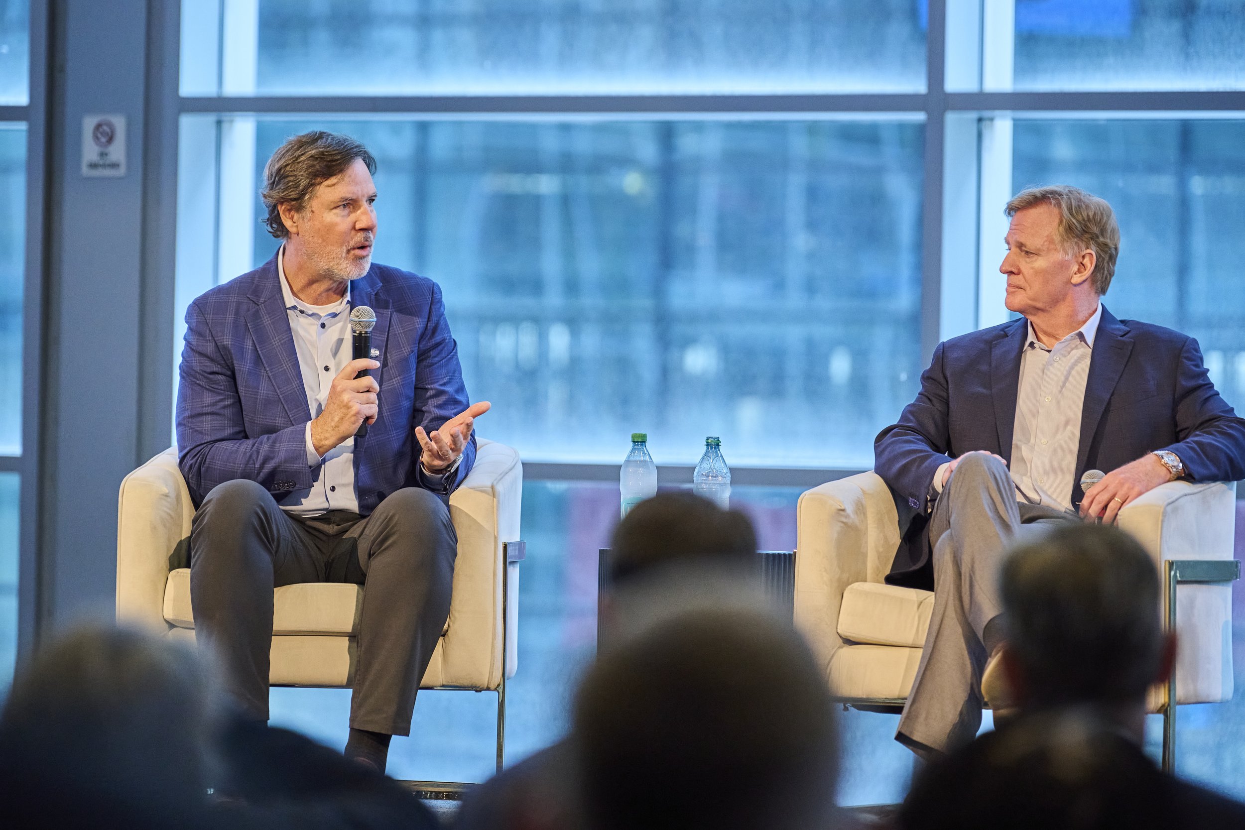 2025.11.21 New Nissan Stadium Steel Topping Out_375.jpg